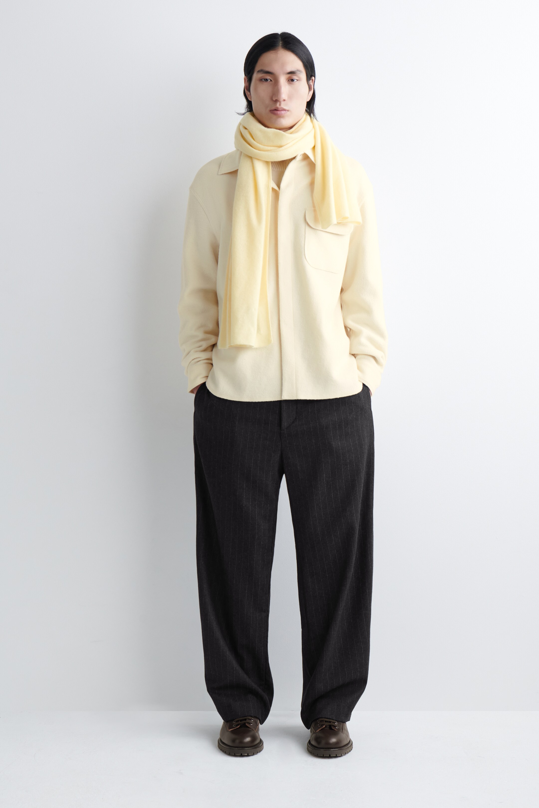 Vezi imaginea mai mare: FULAR DIN CAȘMIR - BUTTER YELLOW - FEMEI | H&M RO 6