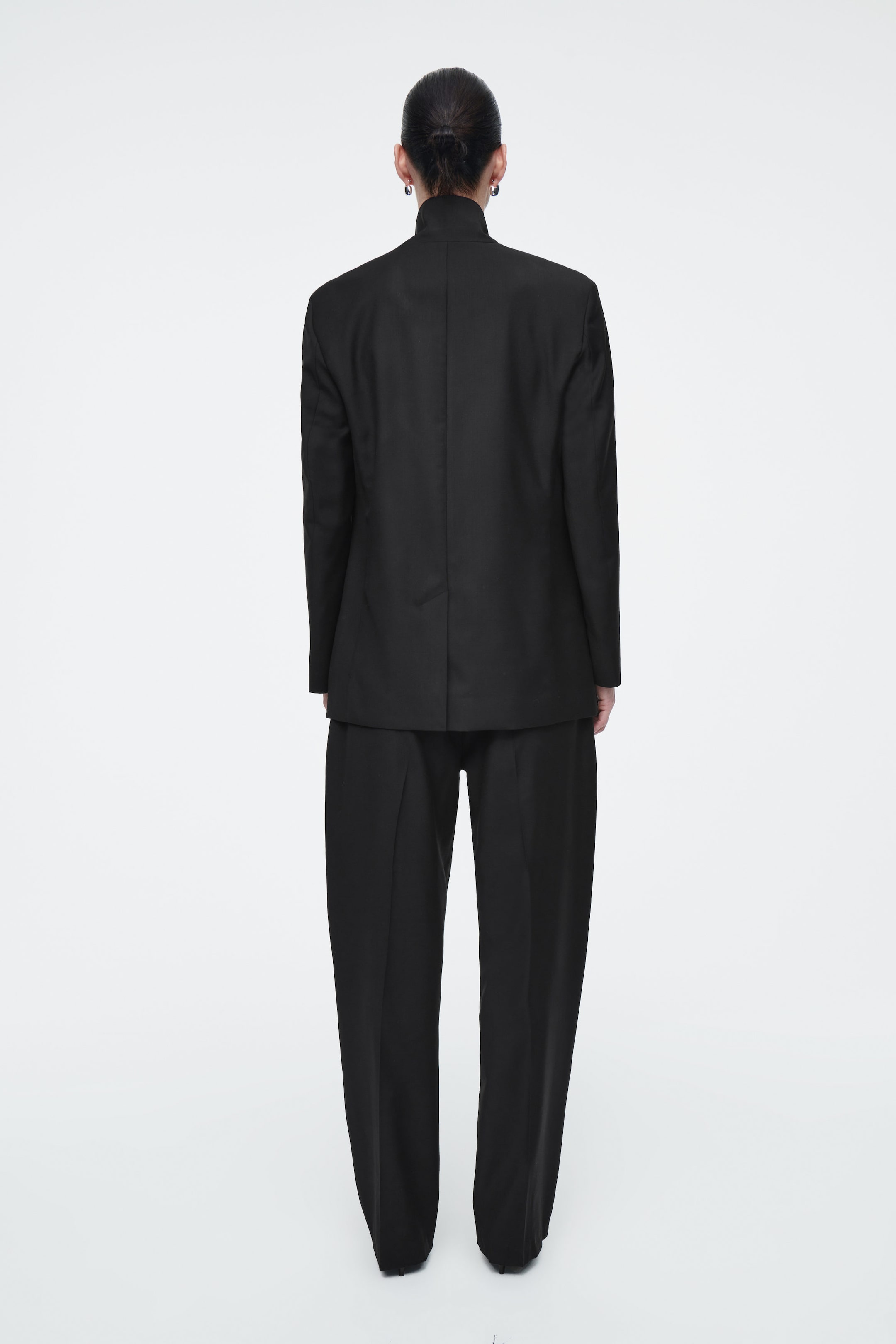 STAND-COLLAR WOOL BLAZER
