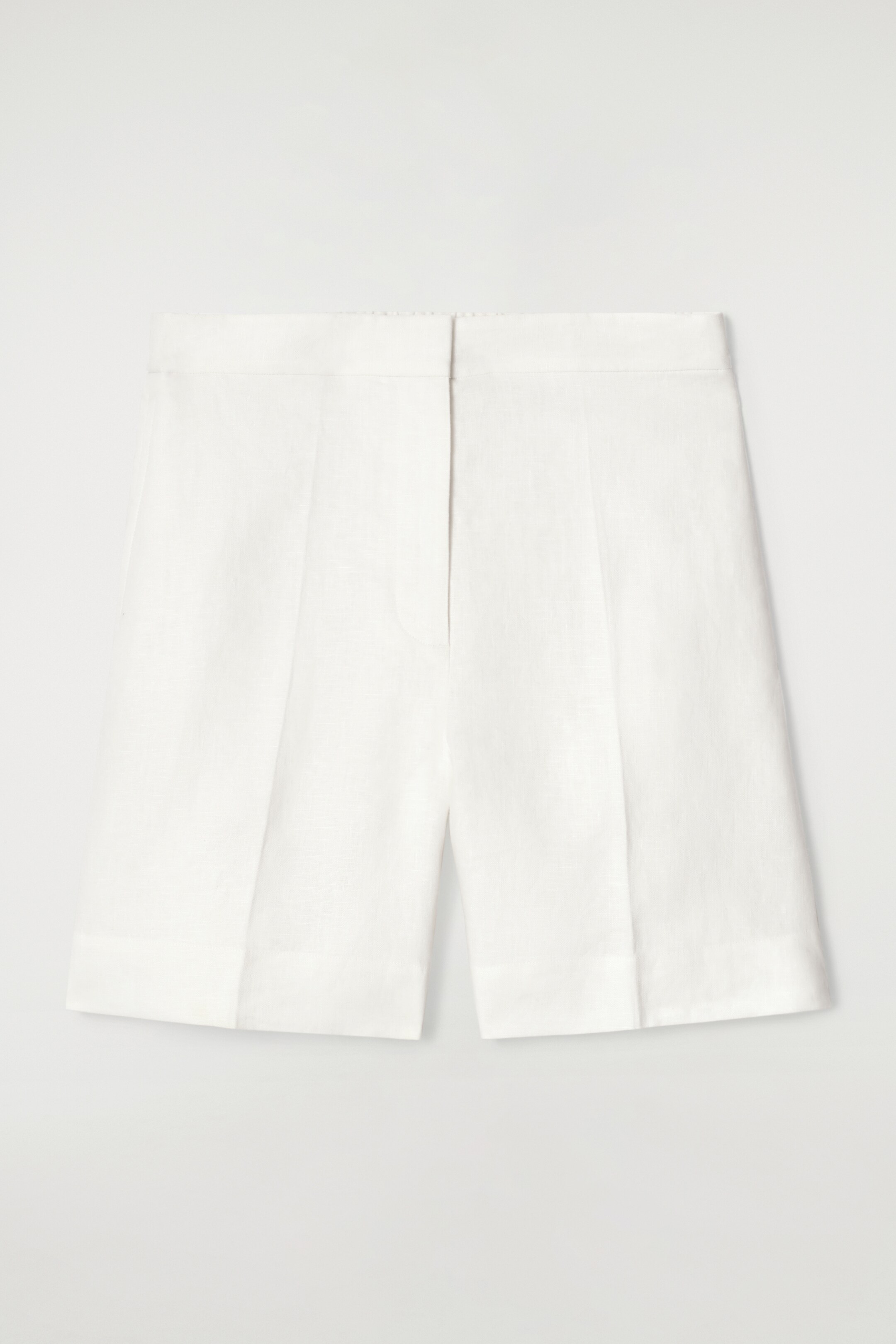 Agrandir l'image: SHORT DE TAILLEUR À TAILLE ÉLASTIQUÉE EN LIN - BLANC - FEMME | H&M CH 5