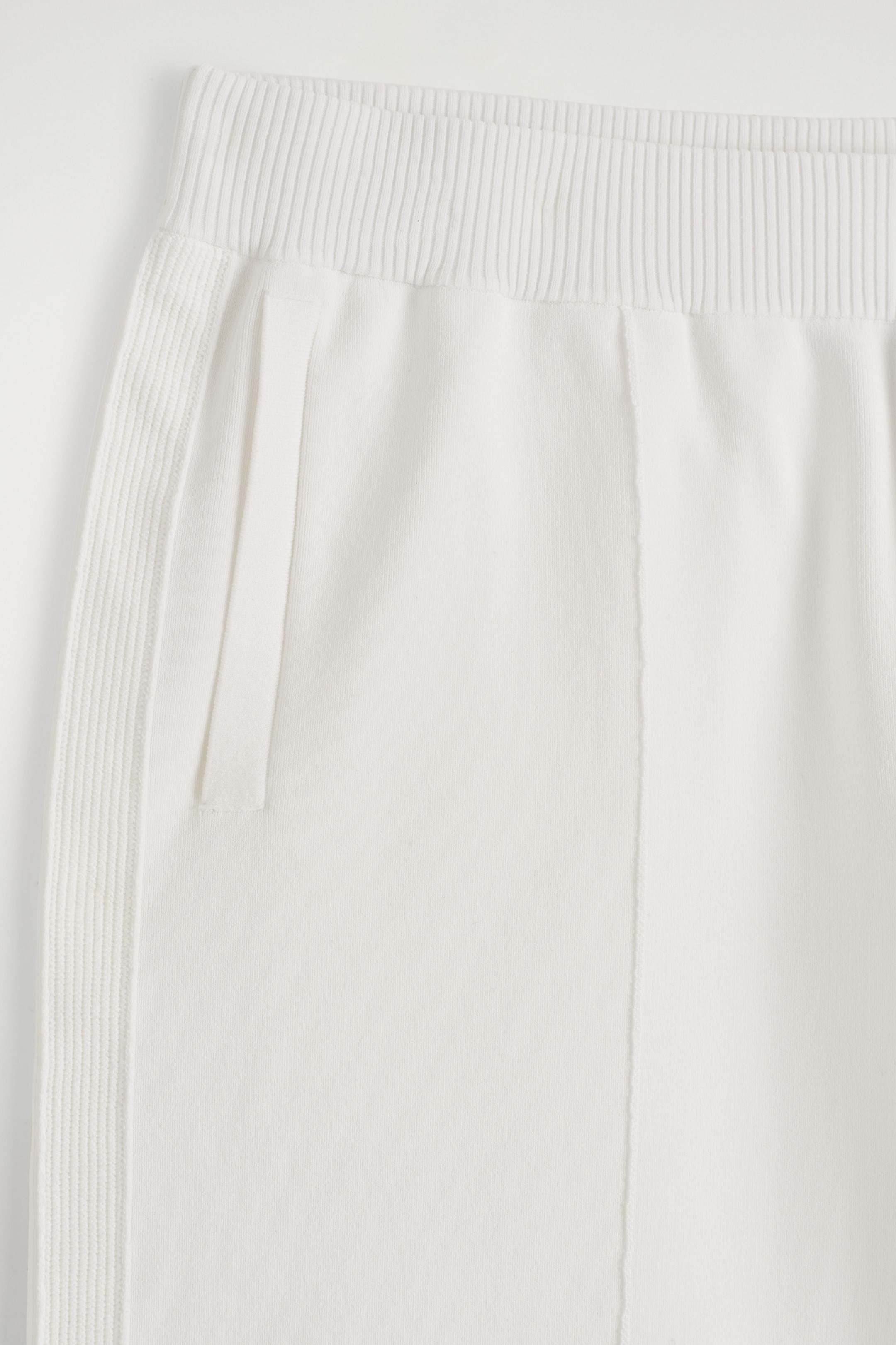 StillMedia/DescriptiveDetail