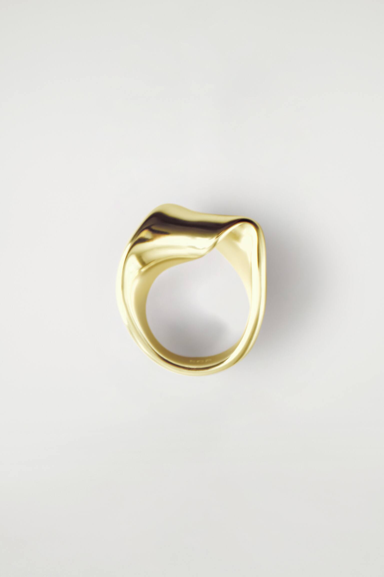 TWISTED RIBBON RING - זהב - 2