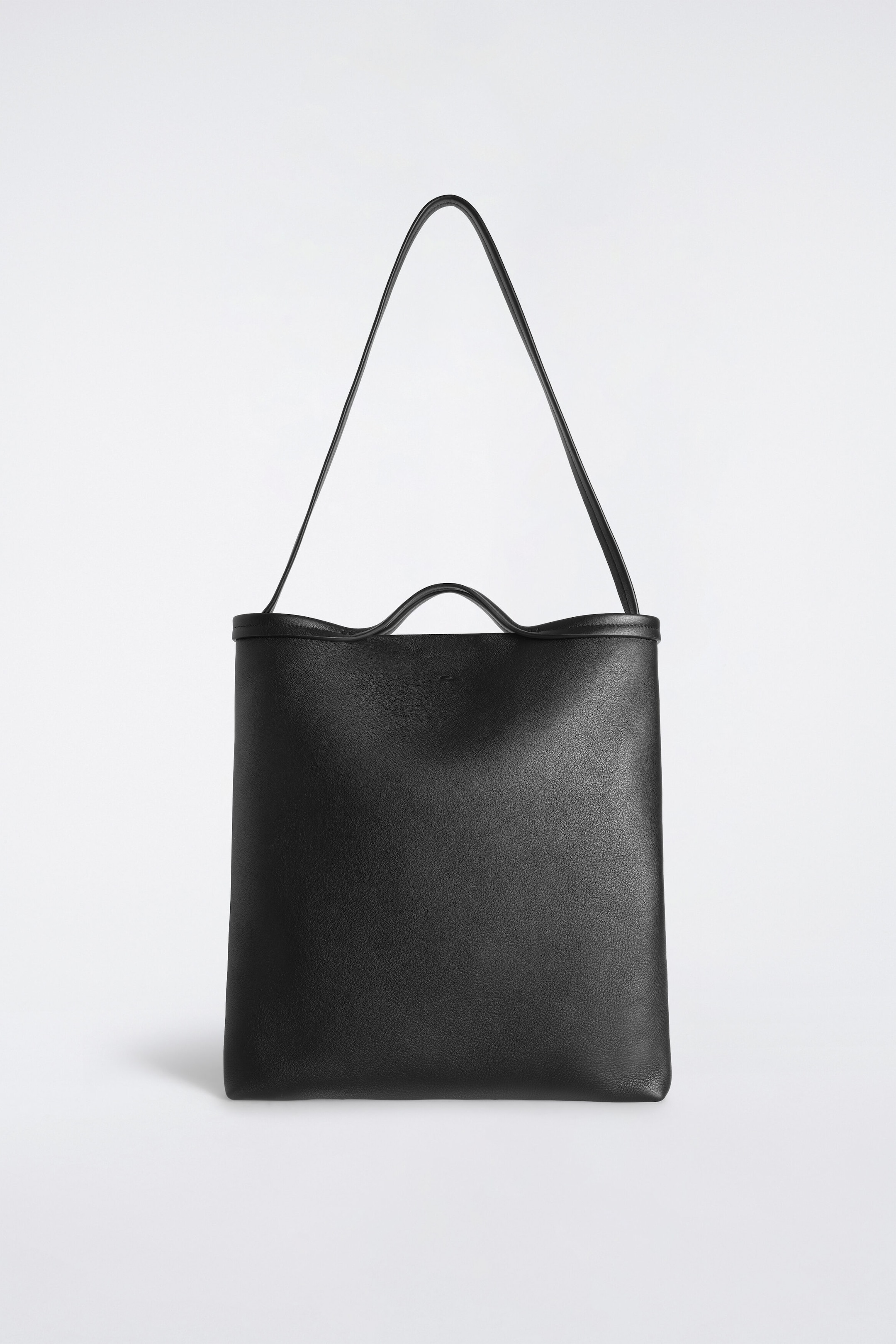 TETHER TOTE BAG - LEATHER