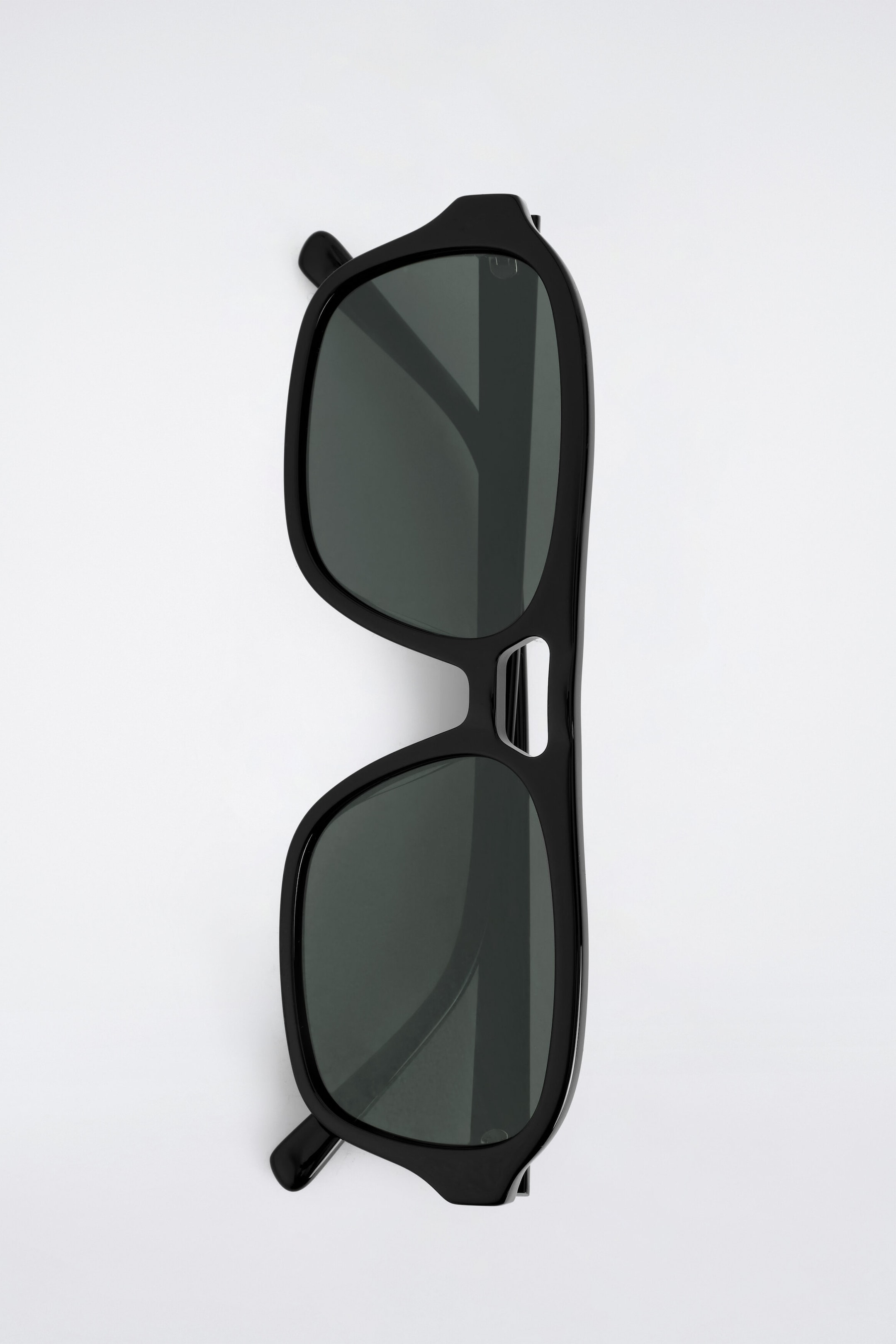 StillMedia/DescriptiveDetail