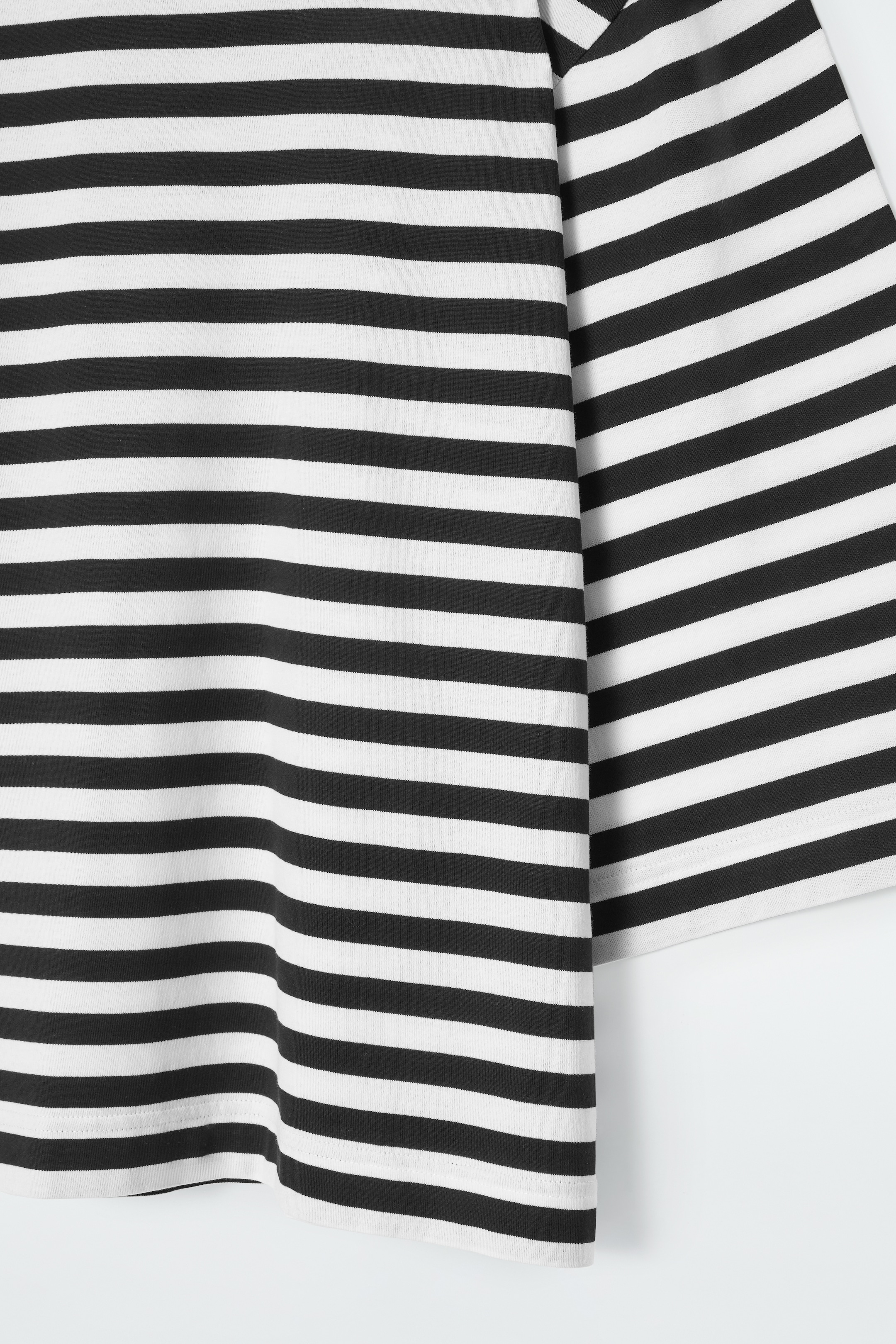 View larger image: TRAPEZE RELAXED T-SHIRT - BLACK / STRIPED - Ladies | H&M GB 2