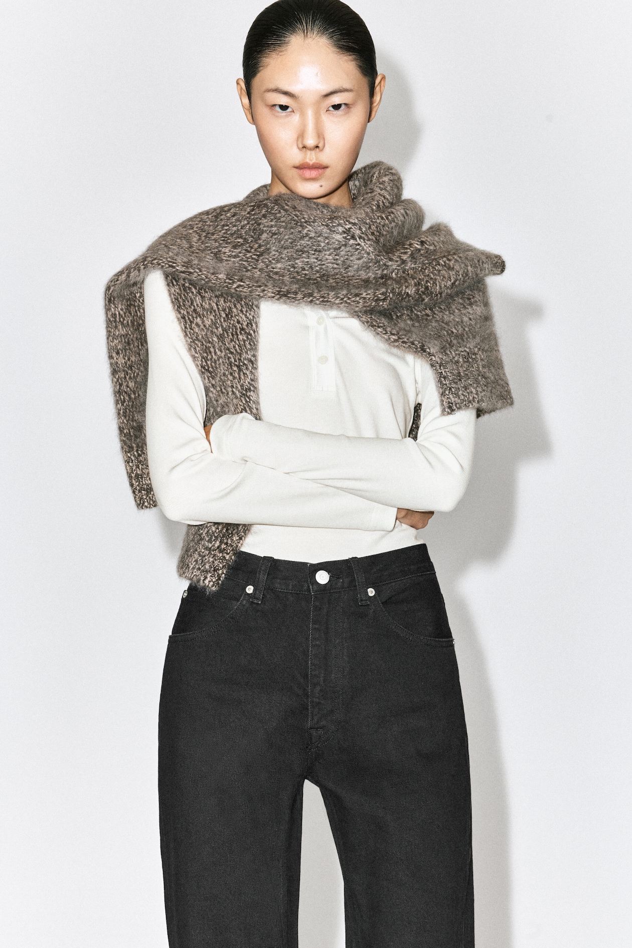 VALLEY CROPPED BOOTCUT JEANS — BLACK