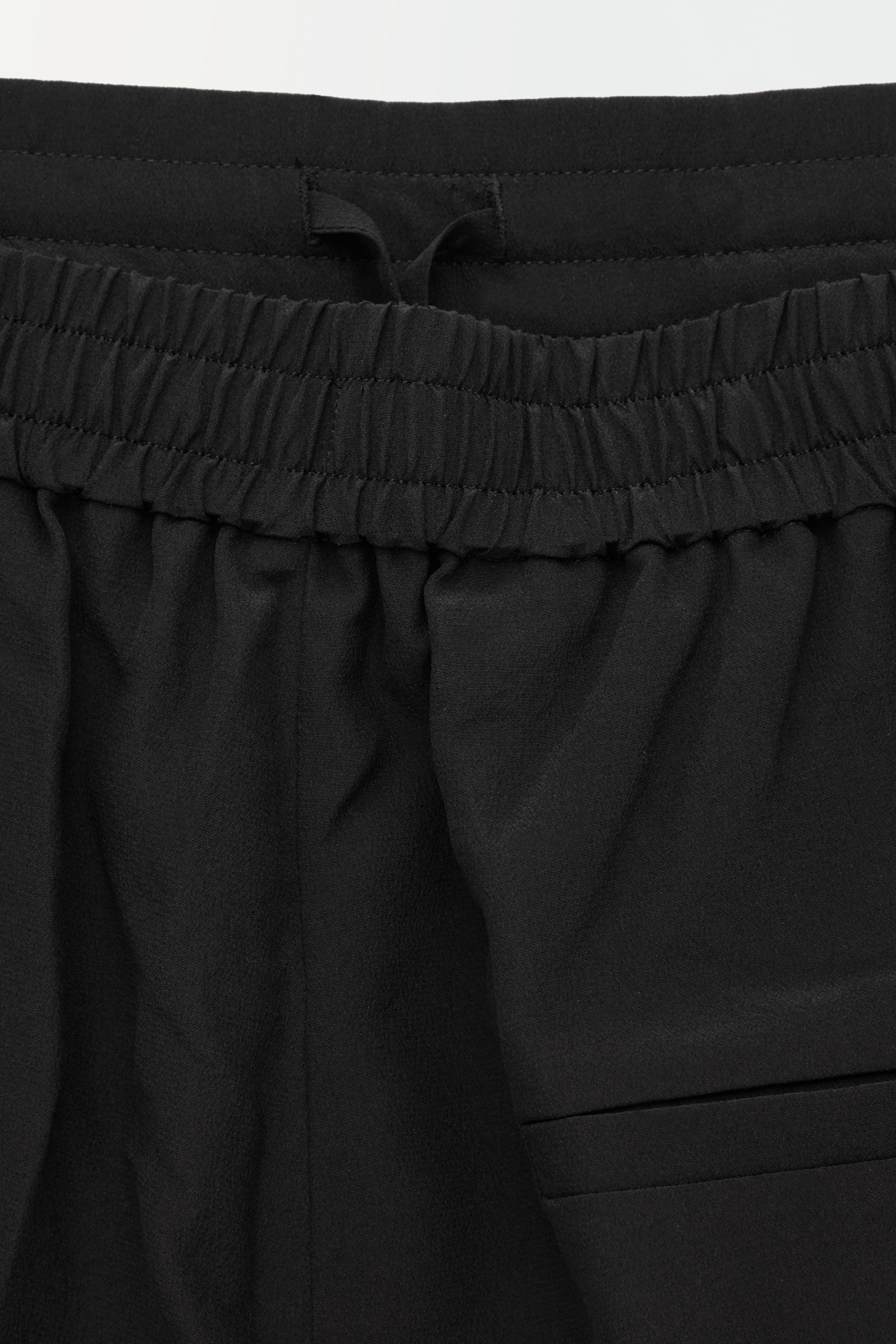 StillMedia/DescriptiveDetail