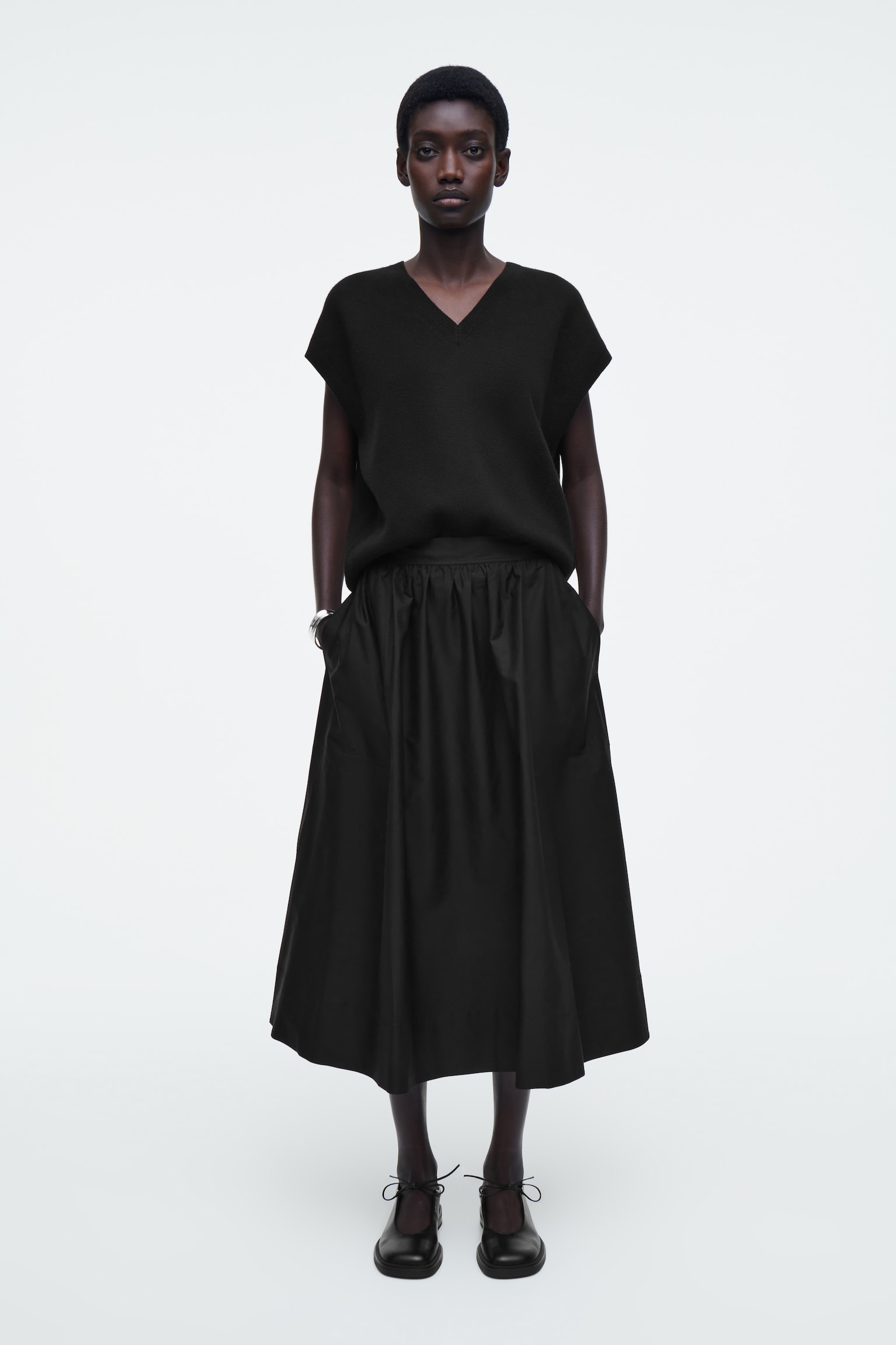 JUPE MIDI TAILLE ÉLASTIQUÉE - NOIR
