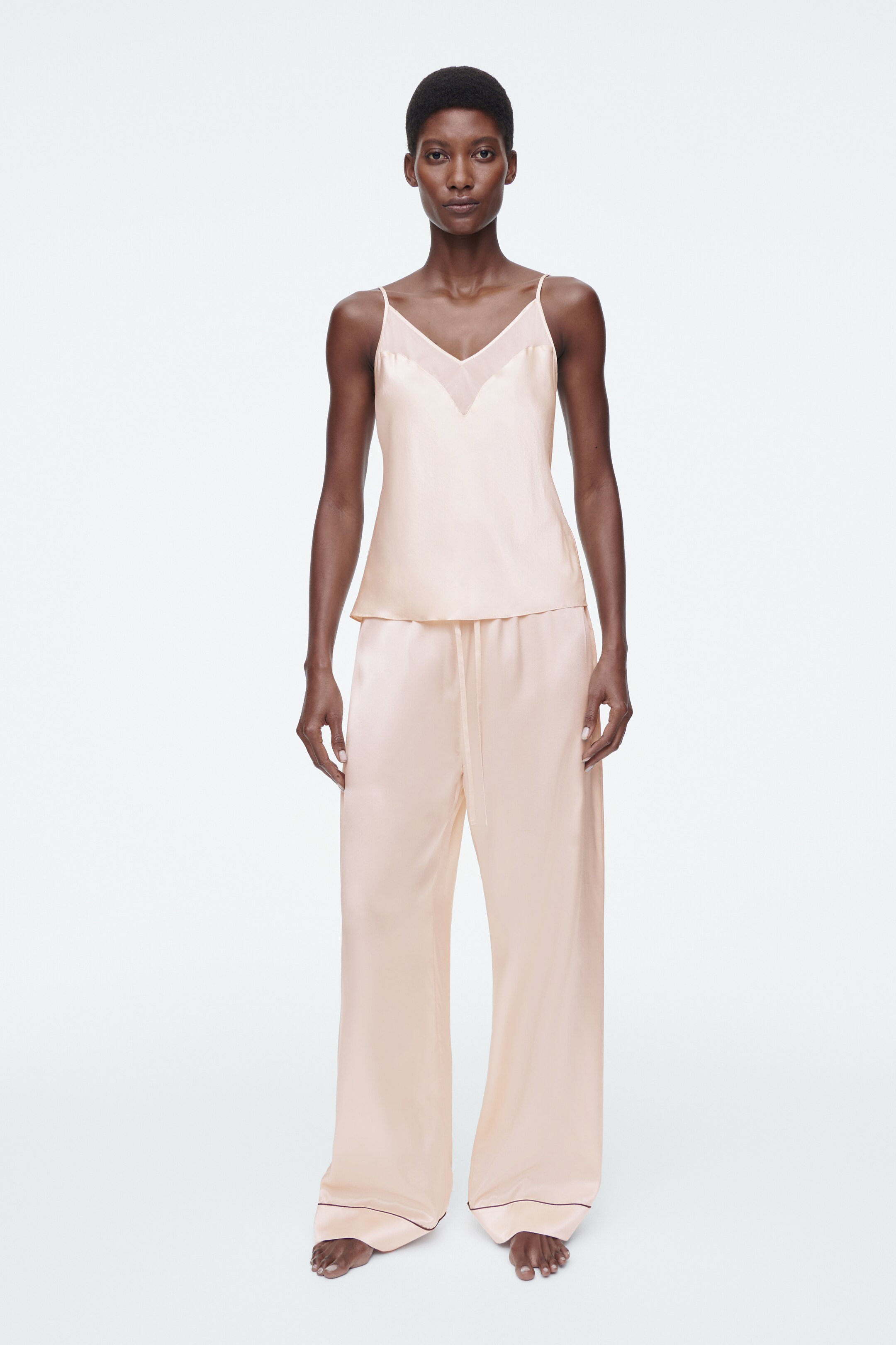 Grösseres Bild ansehen: TRÄGERTOP AUS SEIDE MIT DURCHSCHEINENDER PARTIE - APRICOT - DAMEN | H&M CH 2