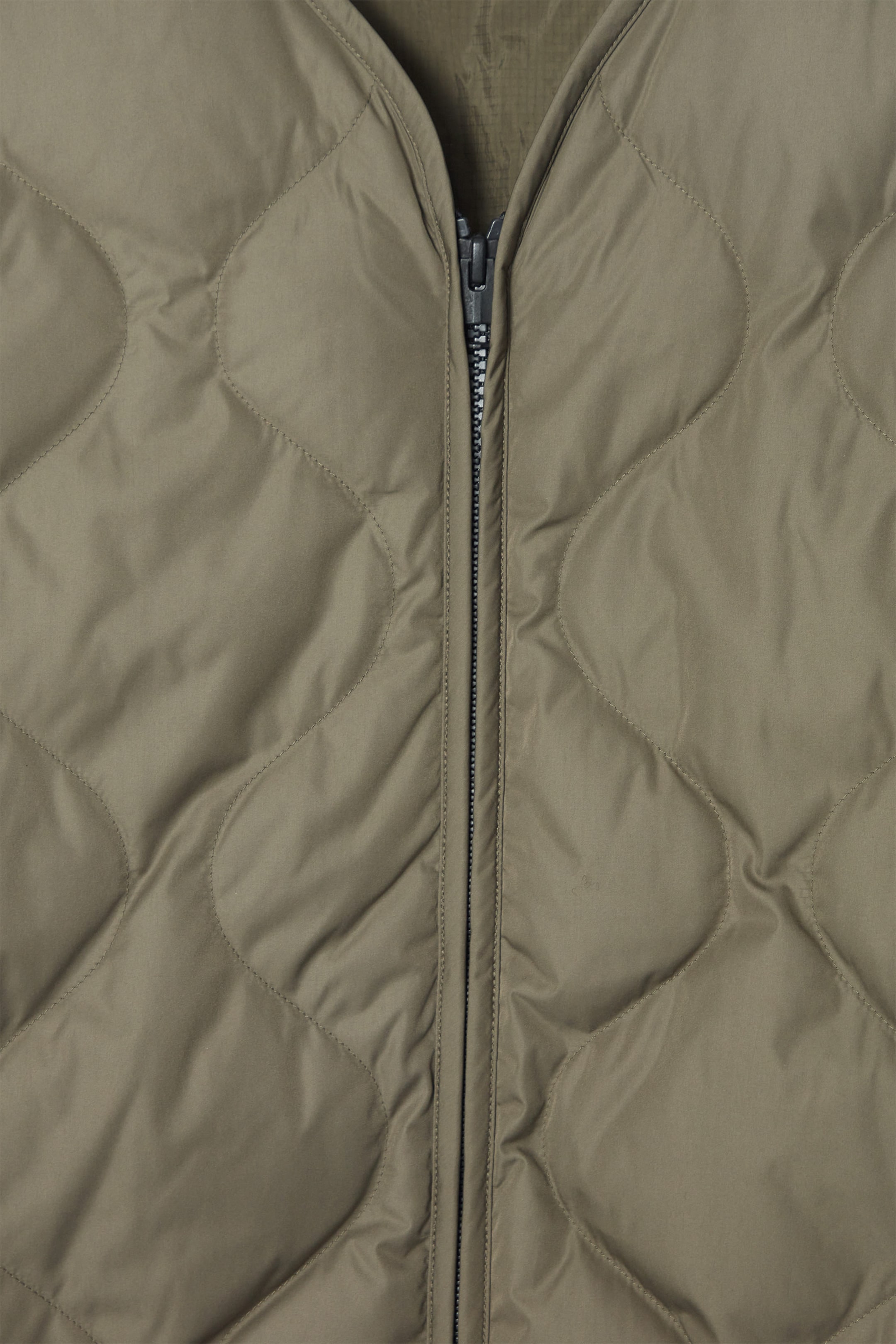 StillMedia/DescriptiveDetail