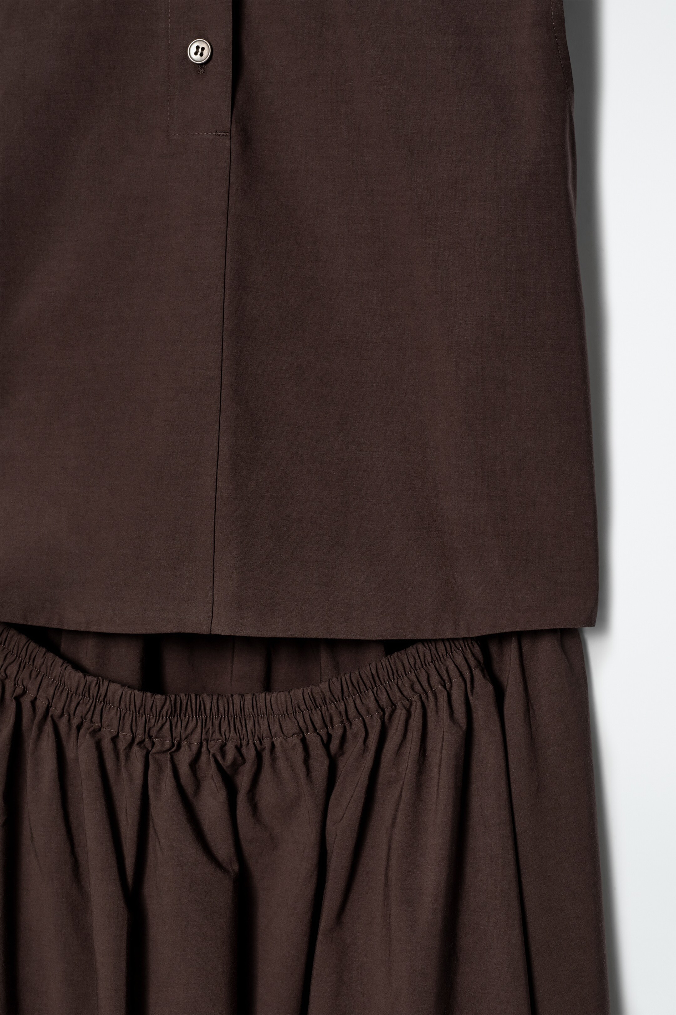 Vezi imaginea mai mare: ROCHIE MAXI DIN BUMBAC CU SPATELE DECUPAT - MARRON ÎNCHIS - FEMEI | H&M RO 6