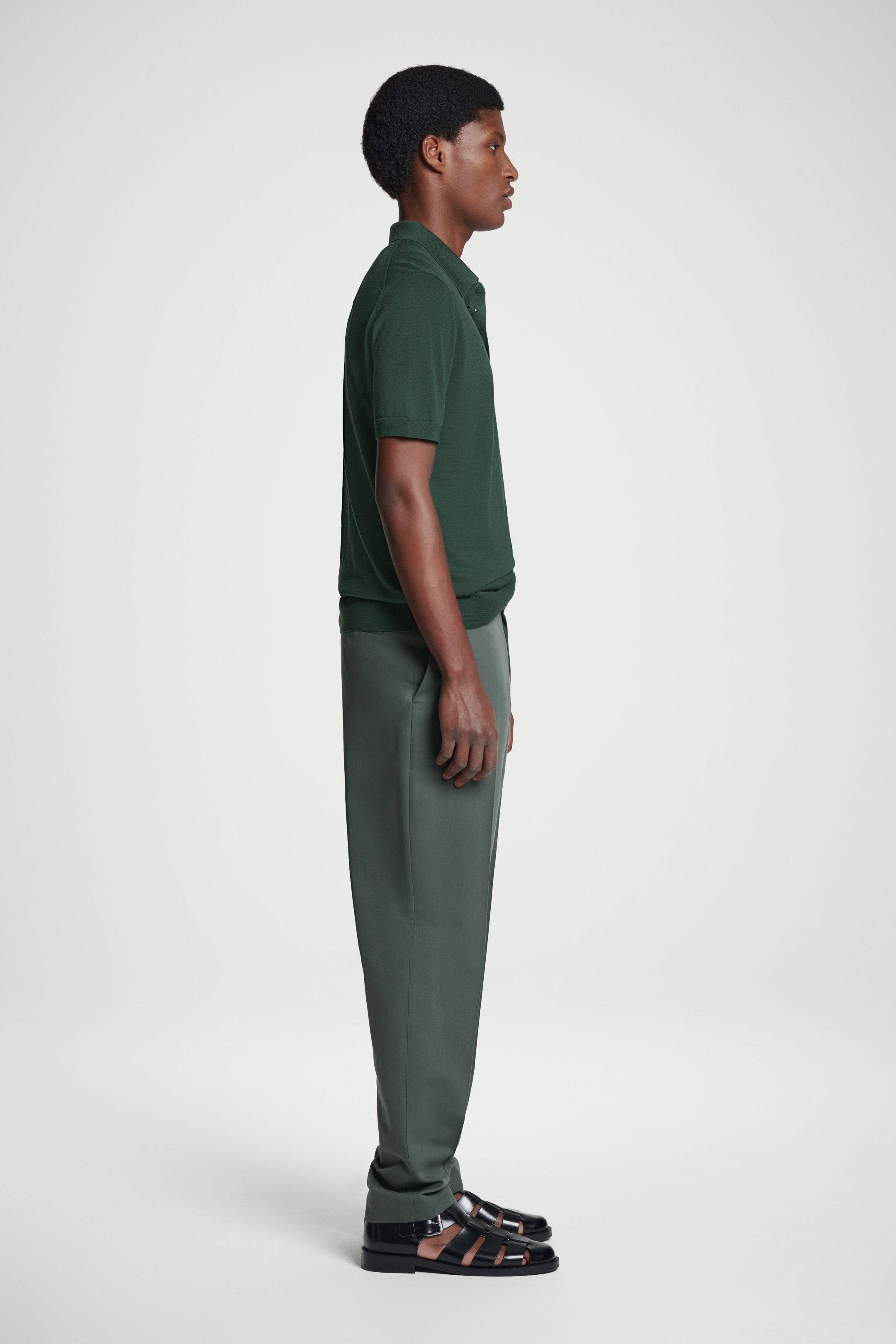 Visualizza immagine più grande: POLO SLIM IN MAGLIA DI SETA - VERDE SCURO - UOMO | H&M IT 2