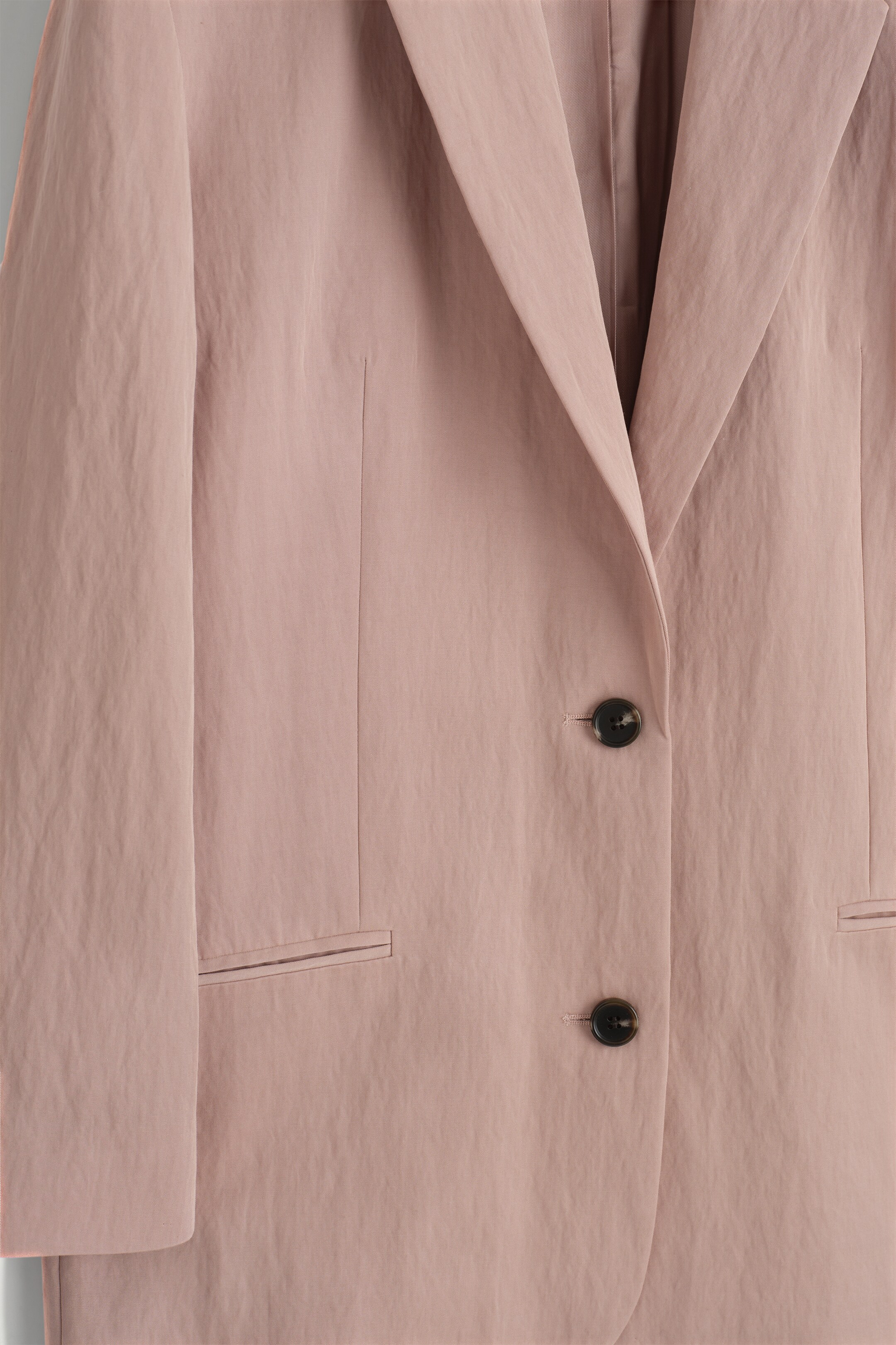 Ver imagen más grande: BLAZER FLUIDO OVERSIZE - ROSA CLARO - MUJER | H&M ES 7