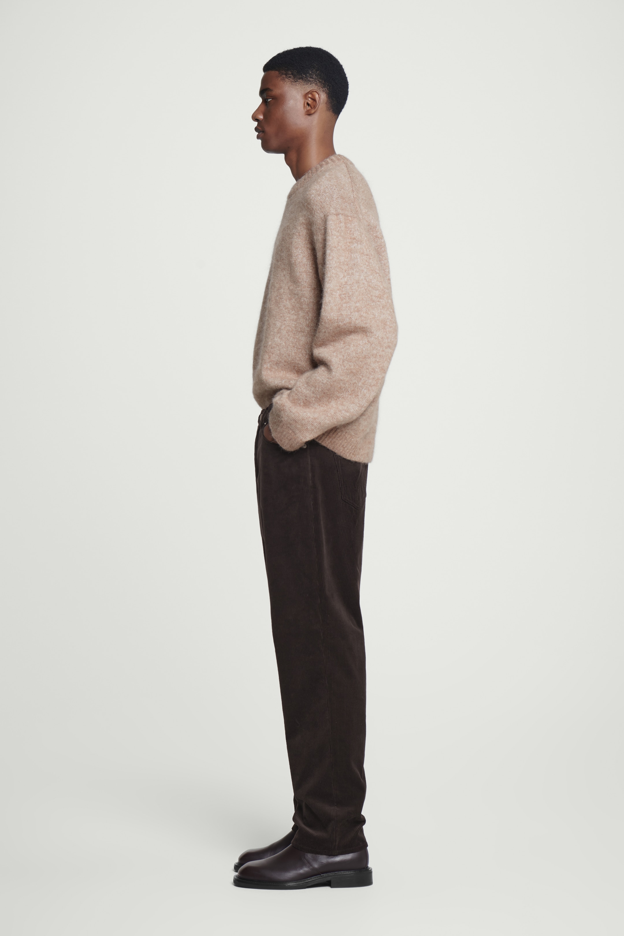 View larger image: SIGNATURE CORDUROY STRAIGHT-LEG JEANS - DARK BROWN - Men | H&M GB 3