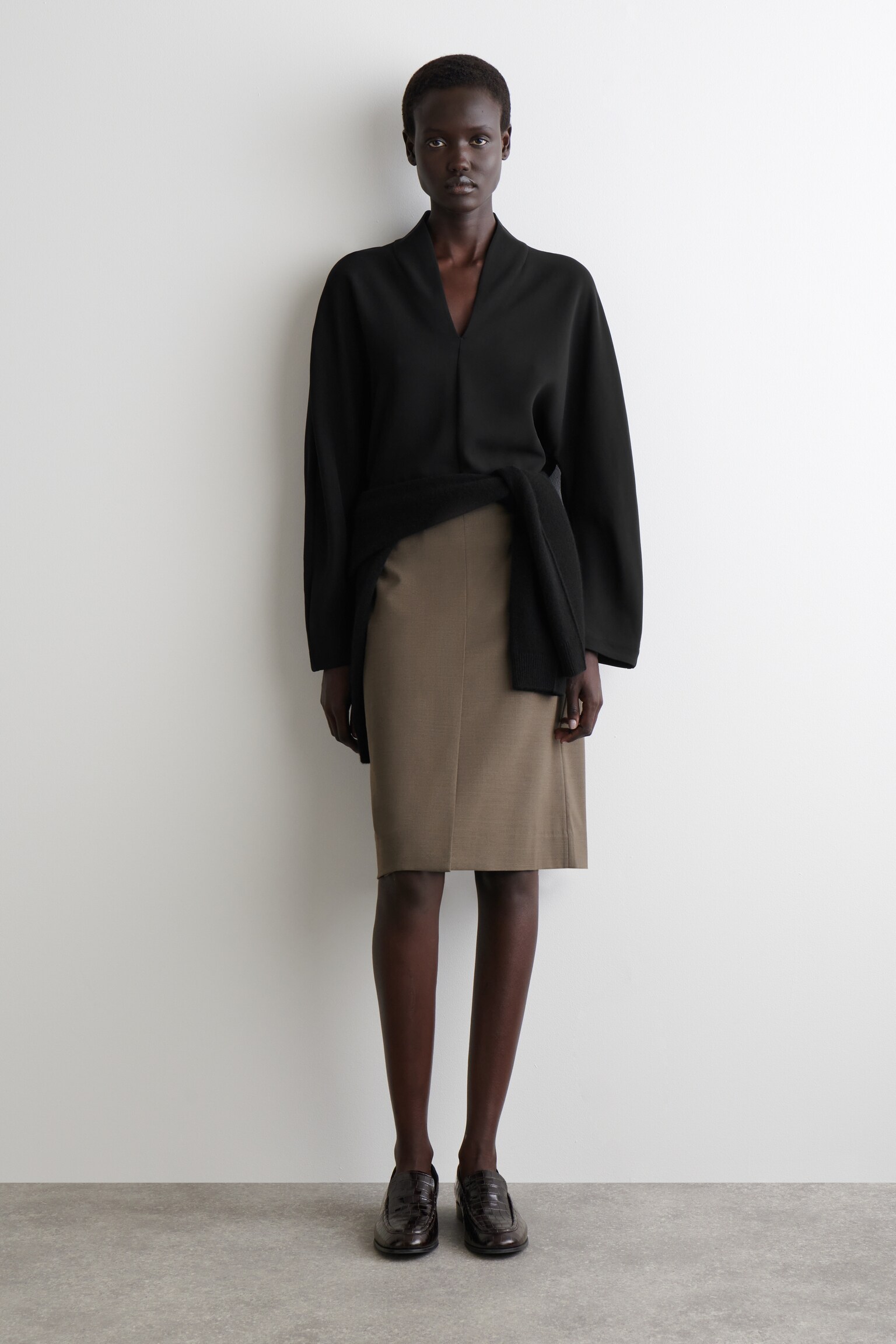 BLOUSE À COL DRAPÉ - NOIR - 6