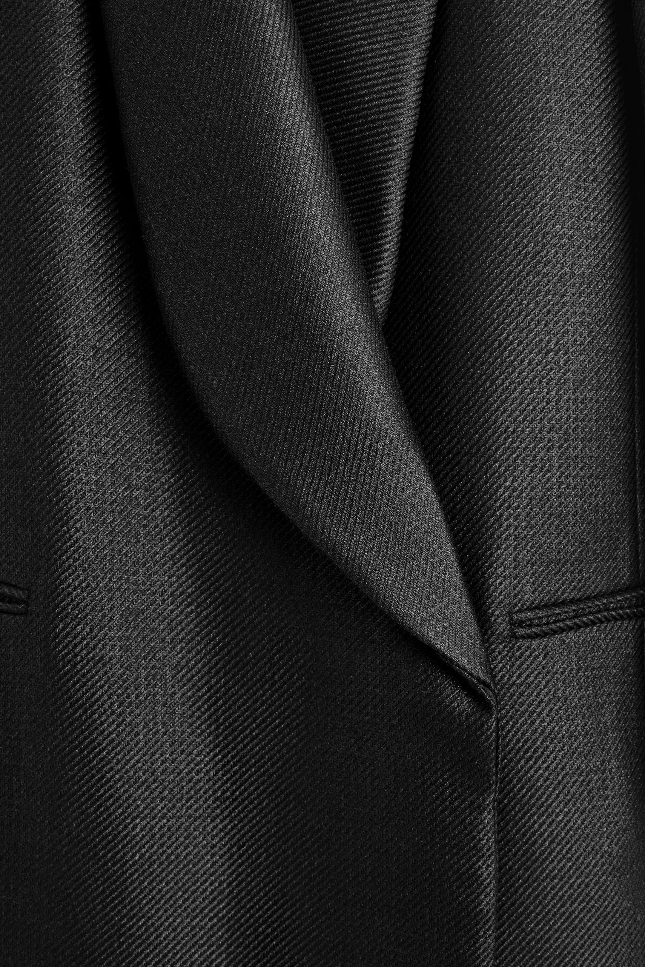 StillMedia/DescriptiveDetail