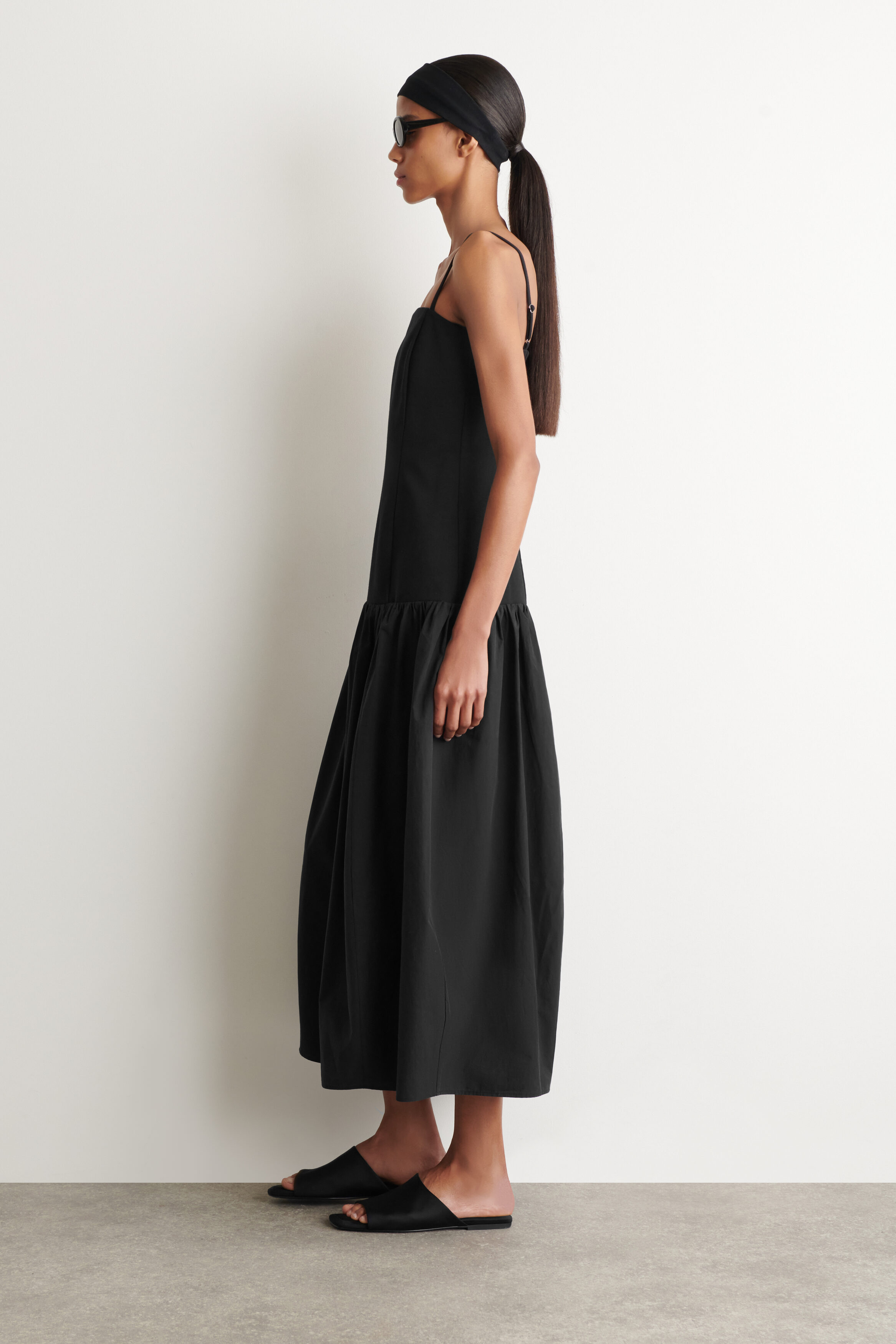 lcdc キャミ　glowny blackup cos musinsa 3993e8817a6b5ac0abc903596a5172