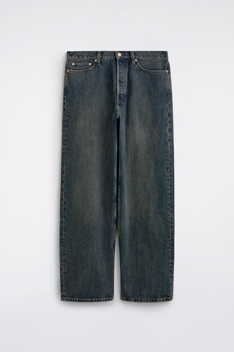 Signature Regular-Fit Straight-Leg Jeans
