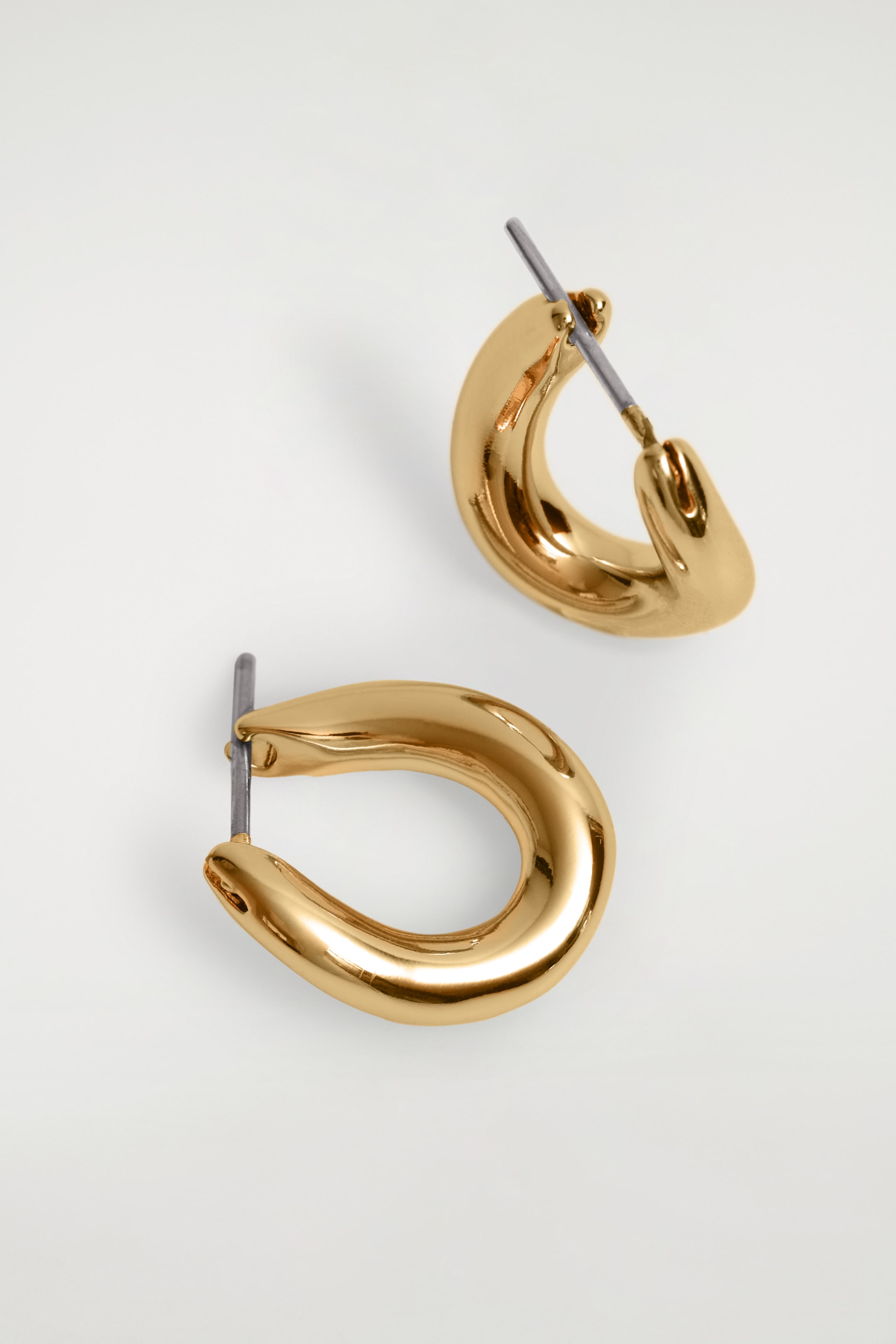 Visualizza immagine più grande: ORECCHINI A CERCHIO RITORTI - ORO - DONNA | H&M IT 4