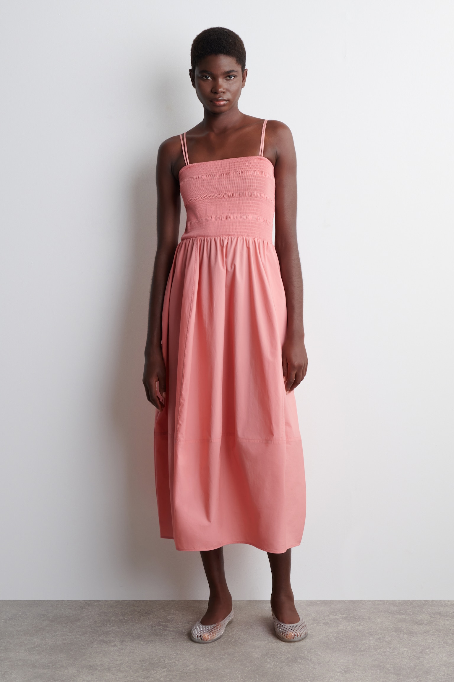 SMOCKED MIDI DRESS - ROSA/HELLGRÜN