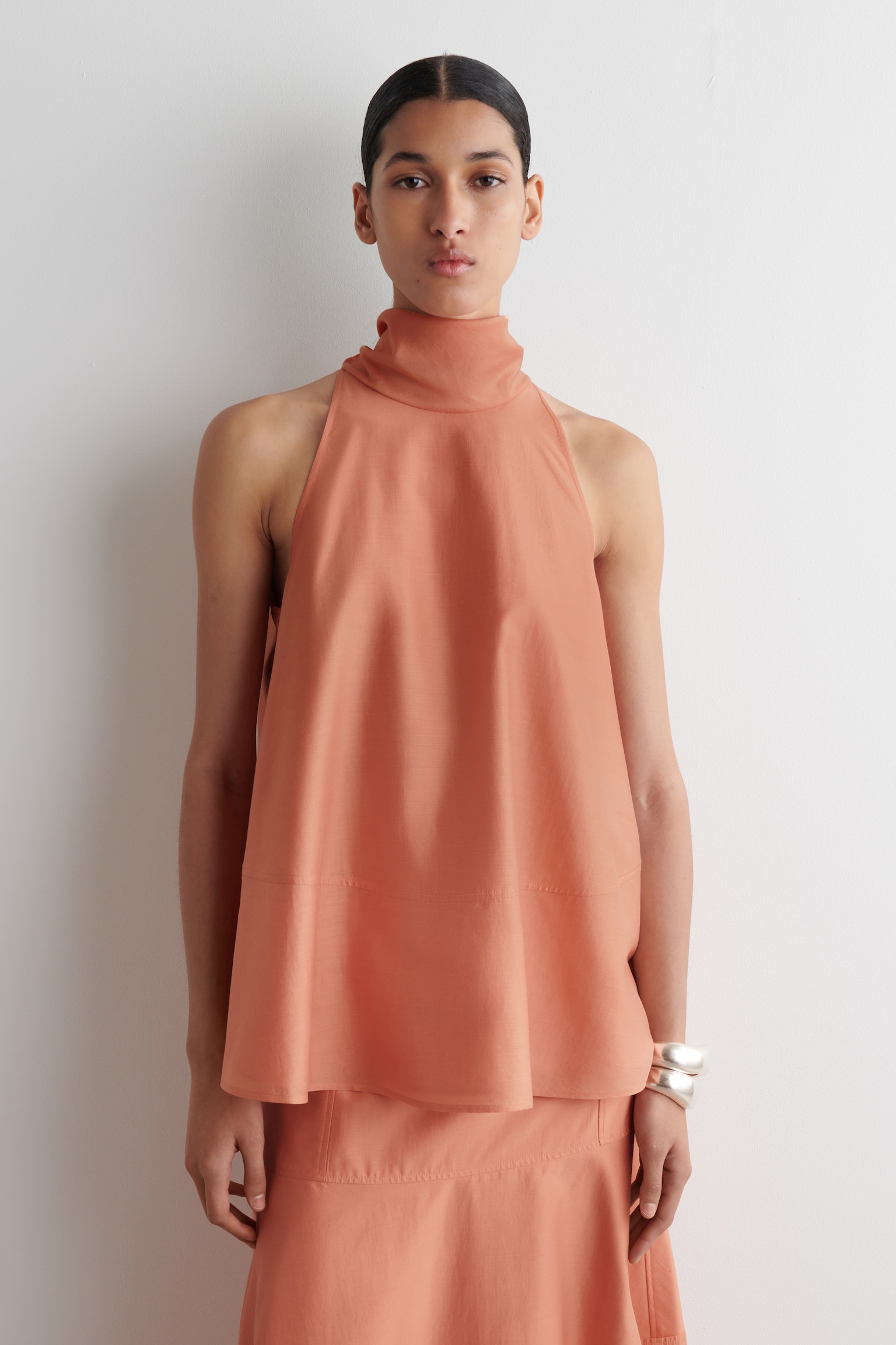 FLUID HALTERNECK TOP - ORANGE/BEIGE