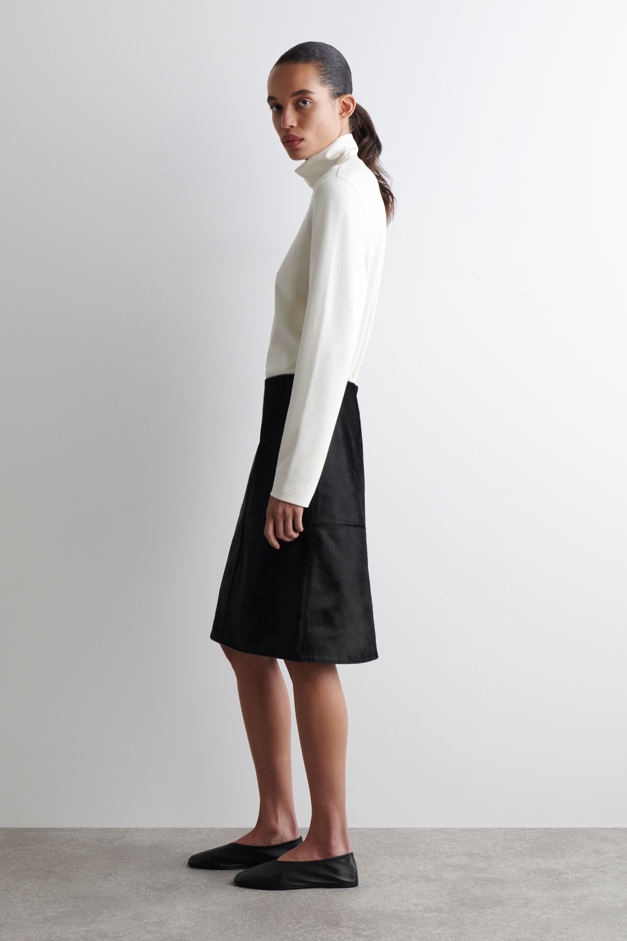 Grösseres Bild ansehen: OBERTEIL AUS JERSEY MIT HOHEM KRAGEN - WEISS - DAMEN | H&M CH 3