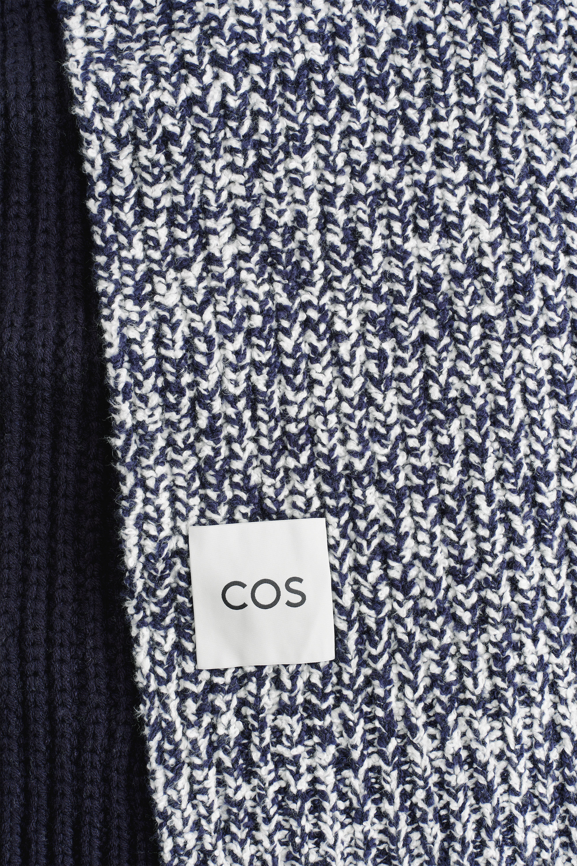 REVERSIBLE FLECKED WOOL-BLEND SCARF - thumbnail 5