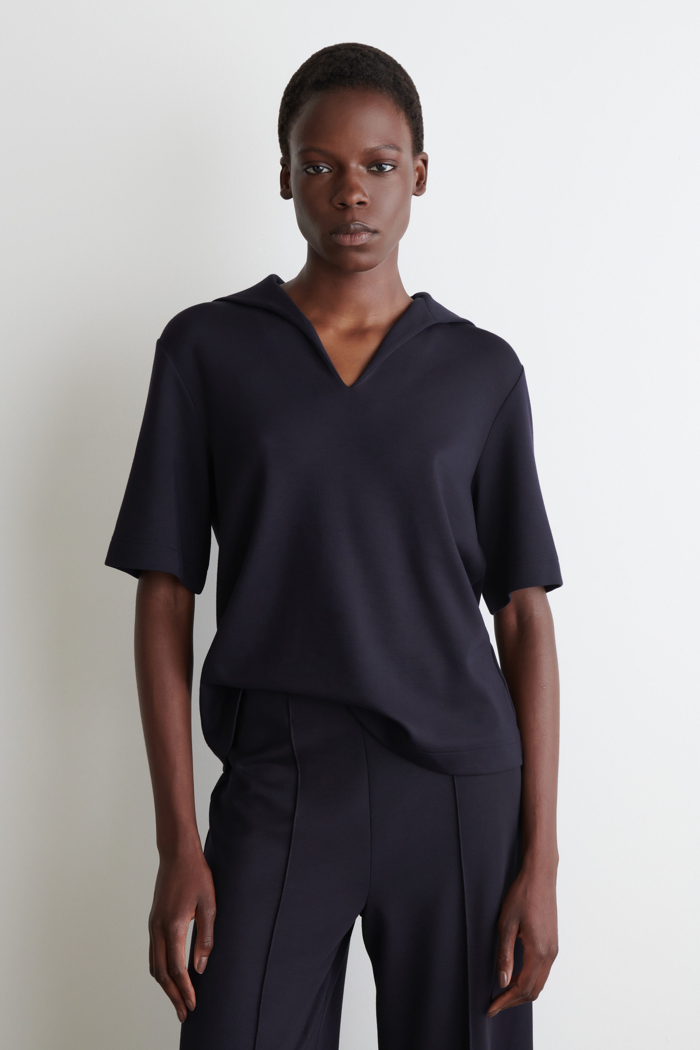 CTHY Super140’sJackalWOOL SOUTAIN COLLAR SAILOR-COLLAR JERSEY T-SHIRT - NAVY | COS