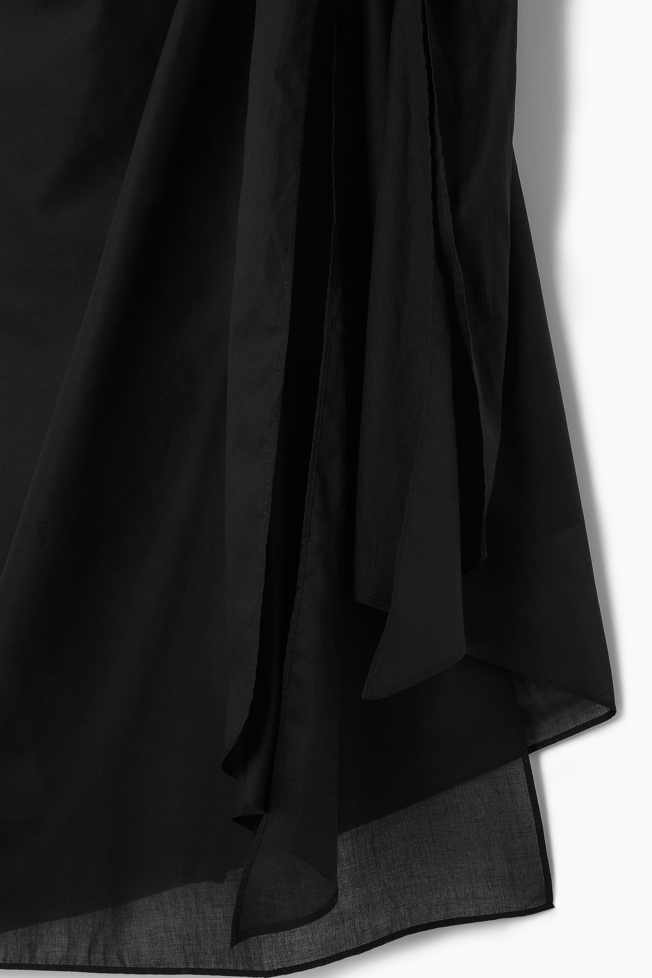 Näytä suurempi kuva: COTTON SARONG - BLACK - NAISET | H&M FI 3