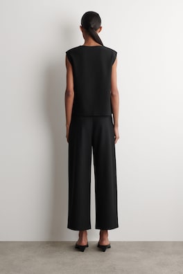 CROPPED STRAIGHT-LEG TROUSERS — BLACK 4
