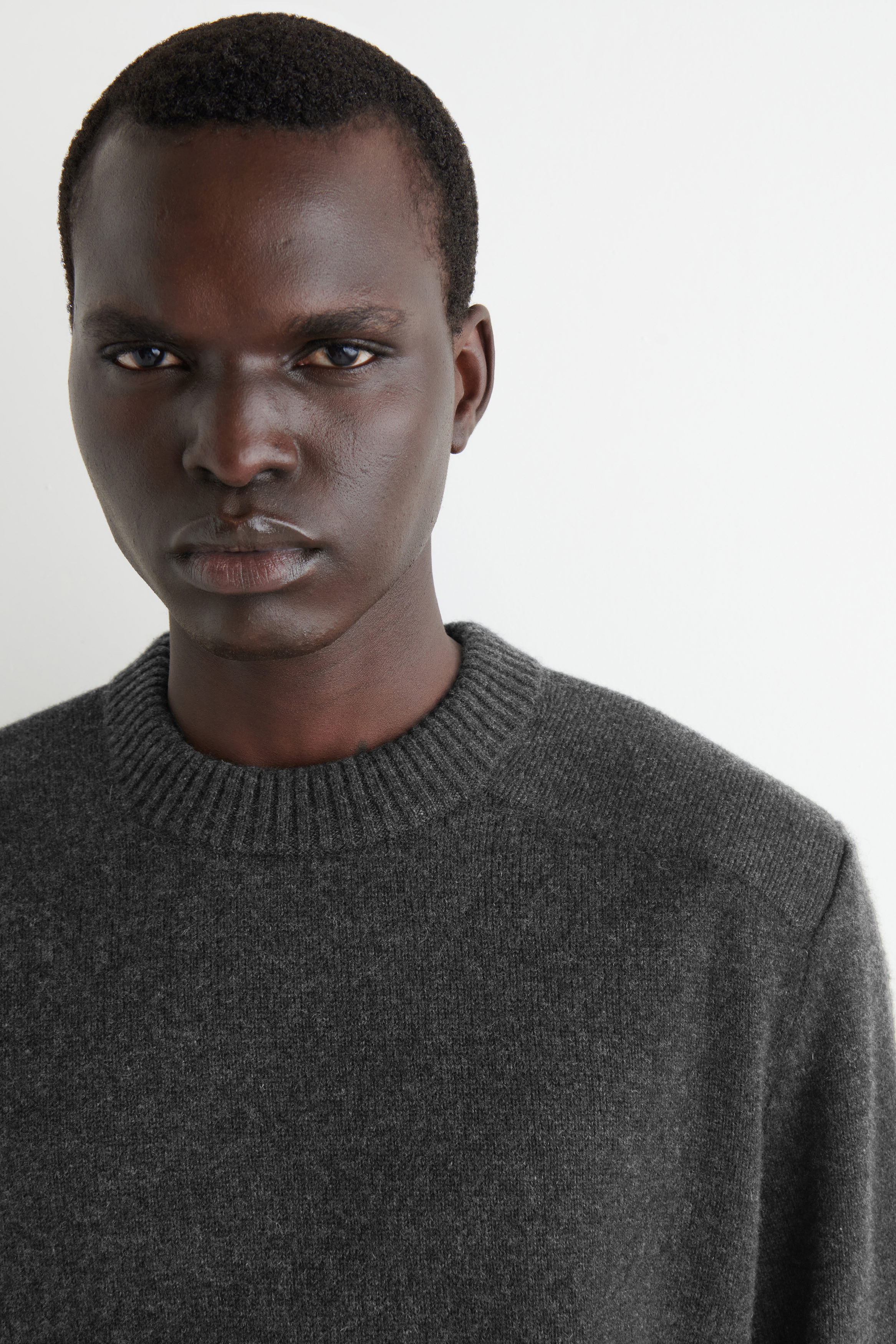 CASHMERE CREW-NECK SWEATER - CHARCOAL MÉLANGE | COS GB