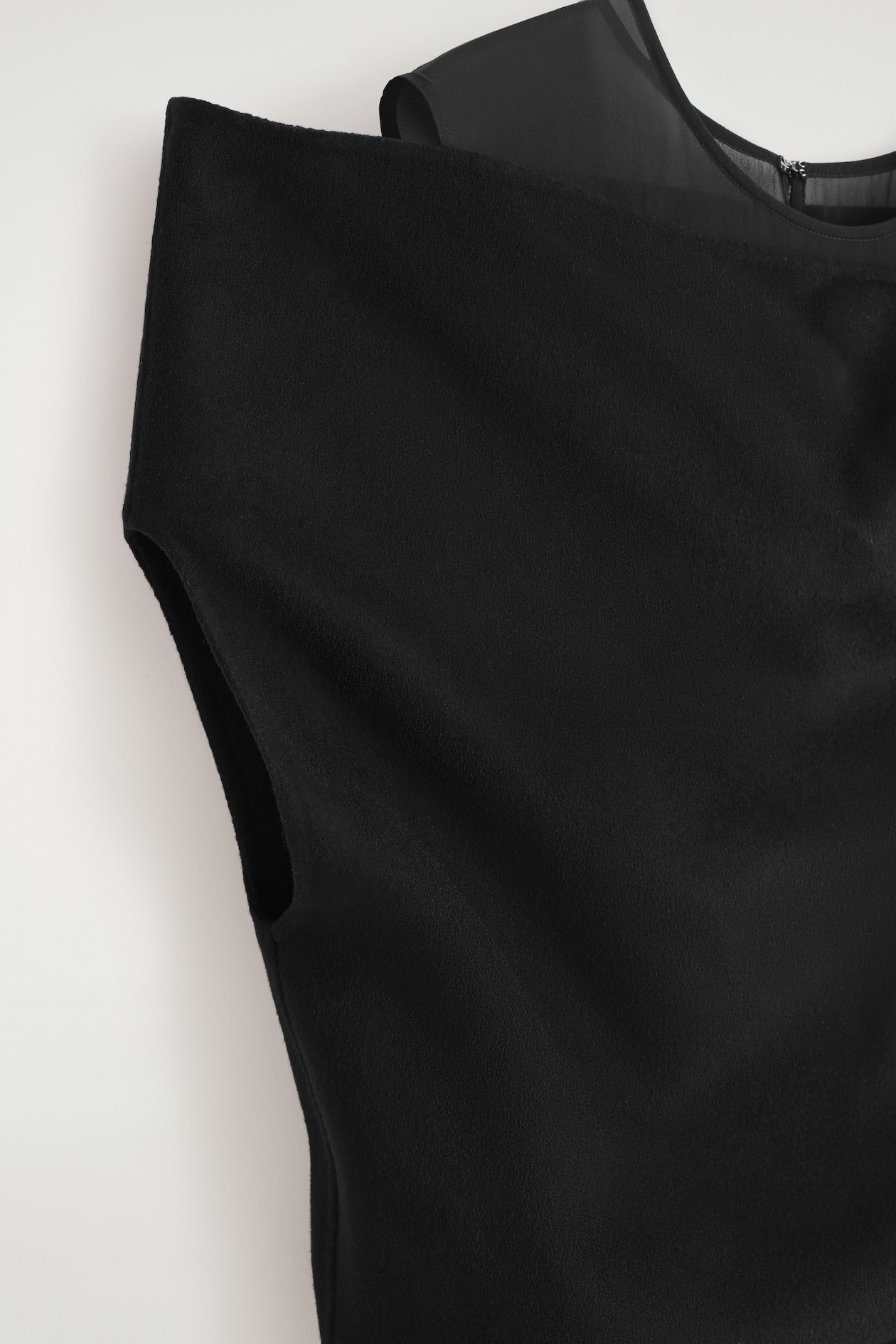 cos off the shoulder wool silk dress OFF-THE-SHOULDER WOOL-SILK DRESS - CARBON