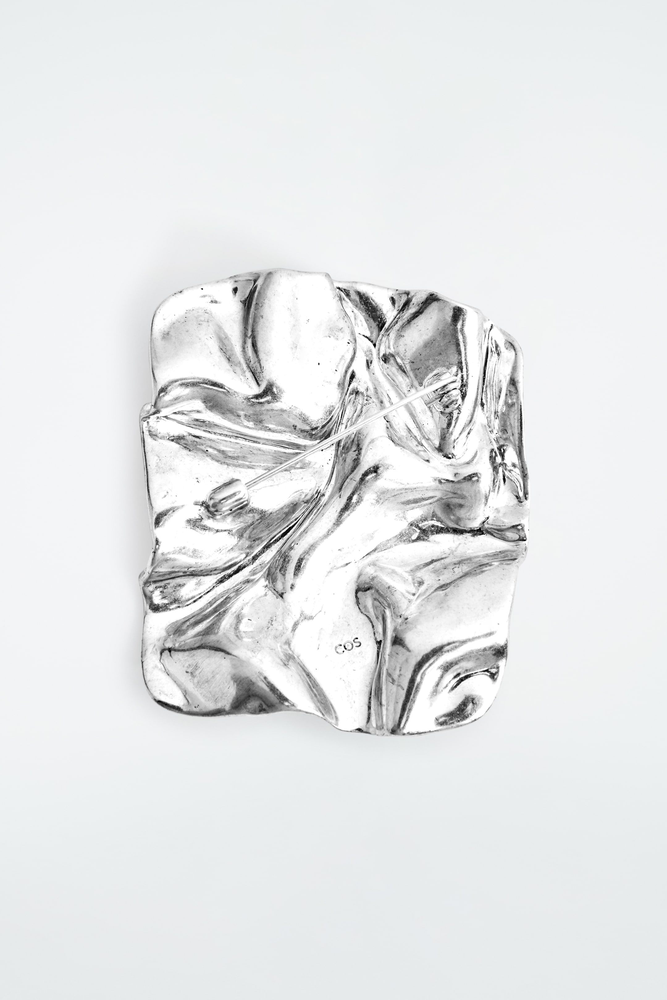 Vis større bilde: SCRUNCHED BROOCH - SILVER - DAME | H&M NO 3