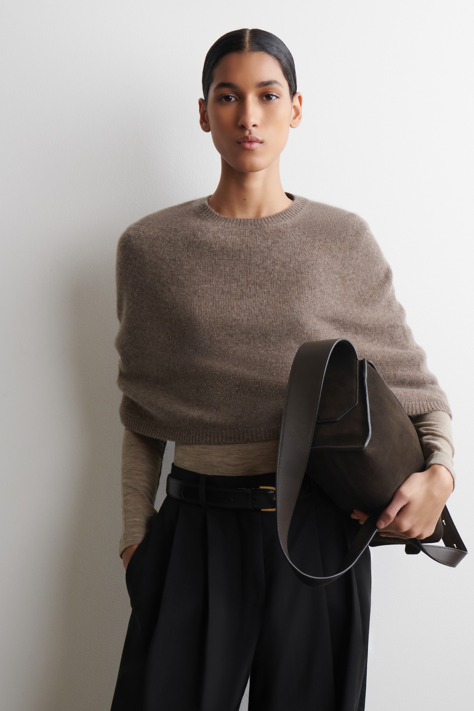 SKÓRZANA TOREBKA LISTONOSZKA „PLINTH” - BRĄZOWY - 4