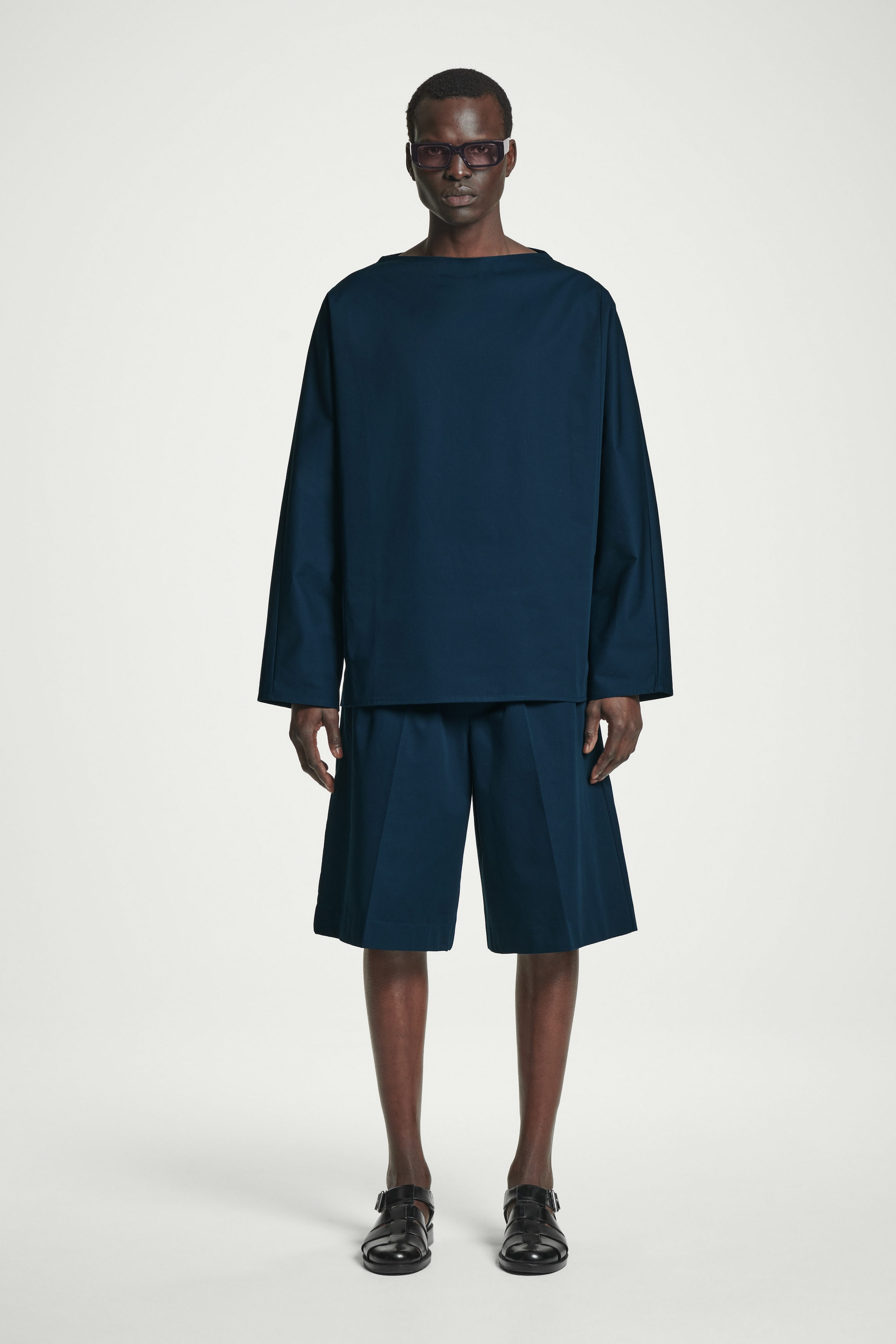 OVERSIZED ELASTICATED WIDE-LEG SHORTS