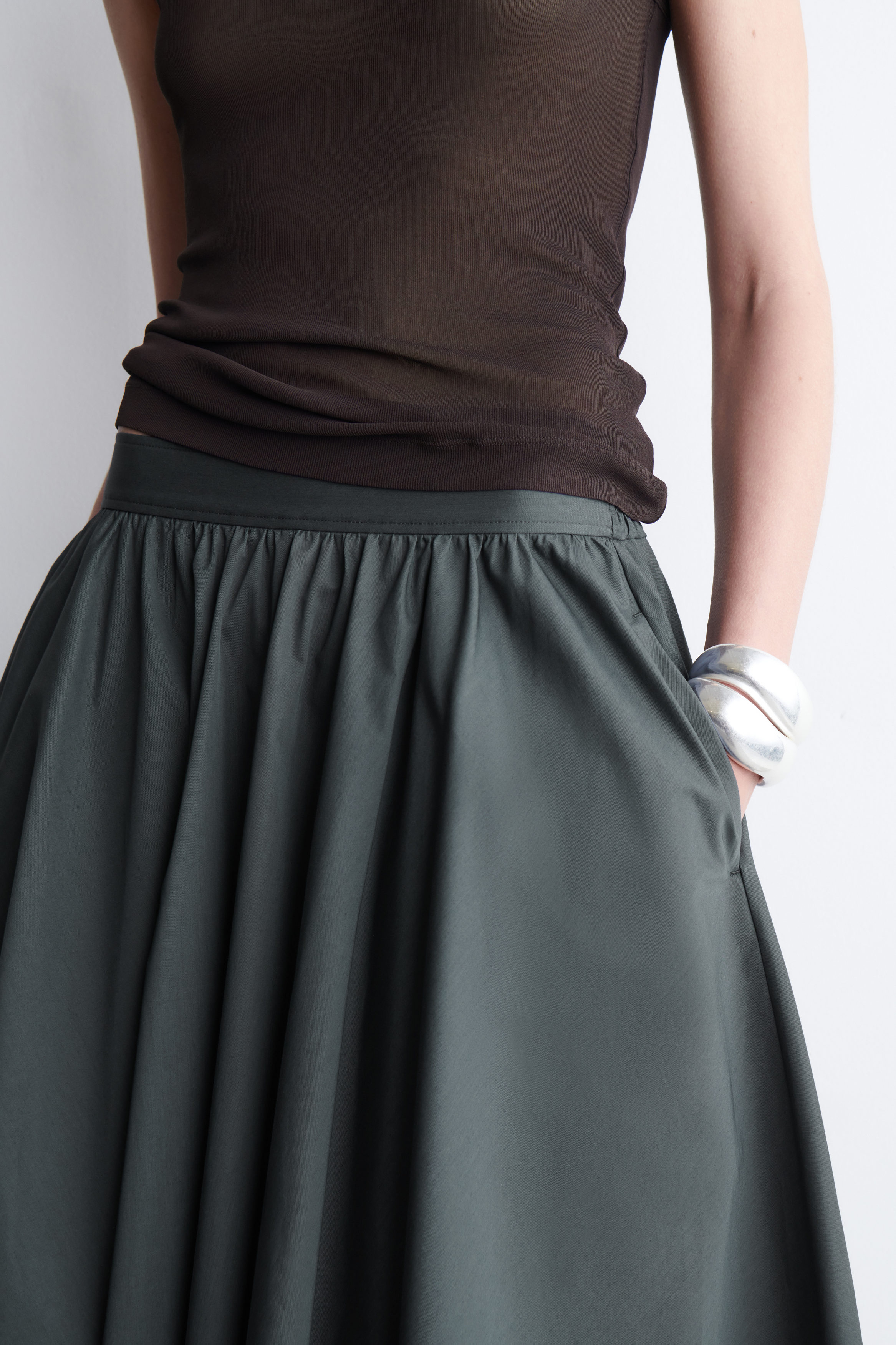 GATHERED A-LINE MIDI SKIRT - CHARCOAL | COS
