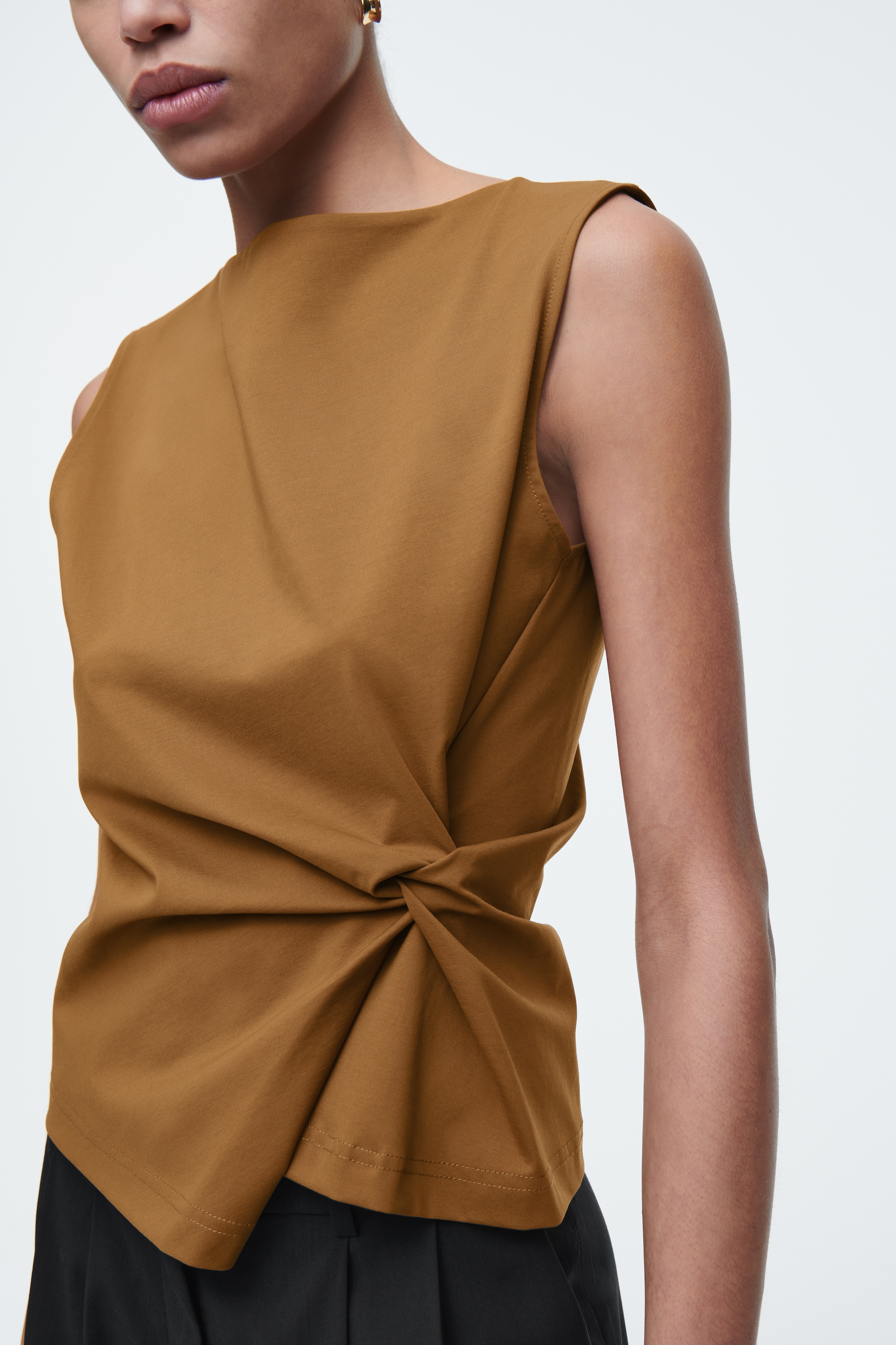 View larger image: TWIST-DETAIL TOP - BROWN - Ladies | H&M GB 5
