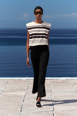 JERSEY FLARED TROUSERS — BLACK 6