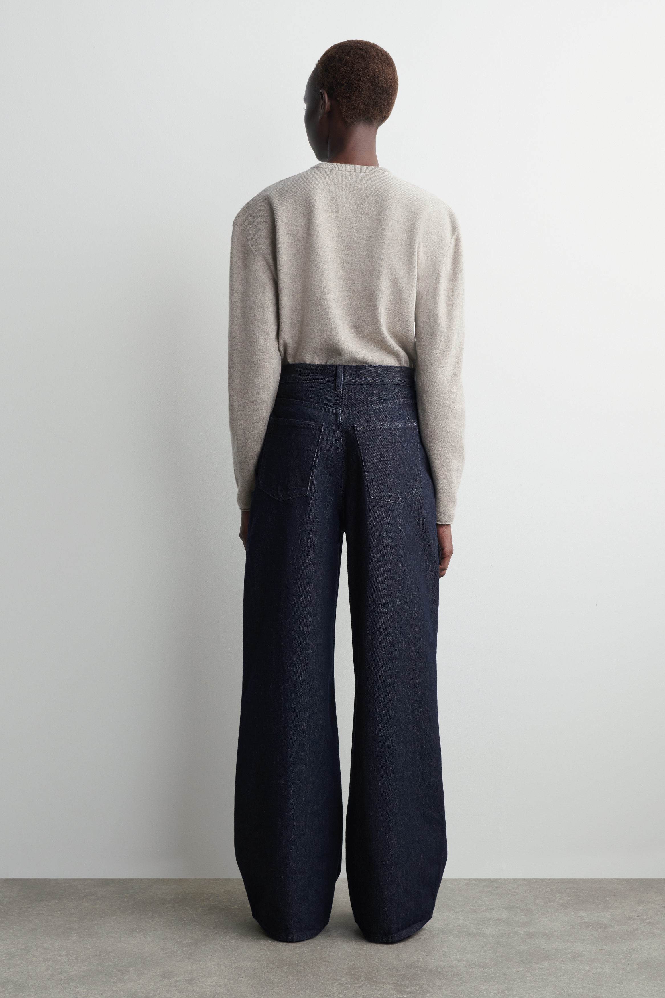 COS ダイアルワイドレッグジーンズ ダークブルー 25 DIAL WIDE-LEG JEANS - DARK BLUE | COS US
