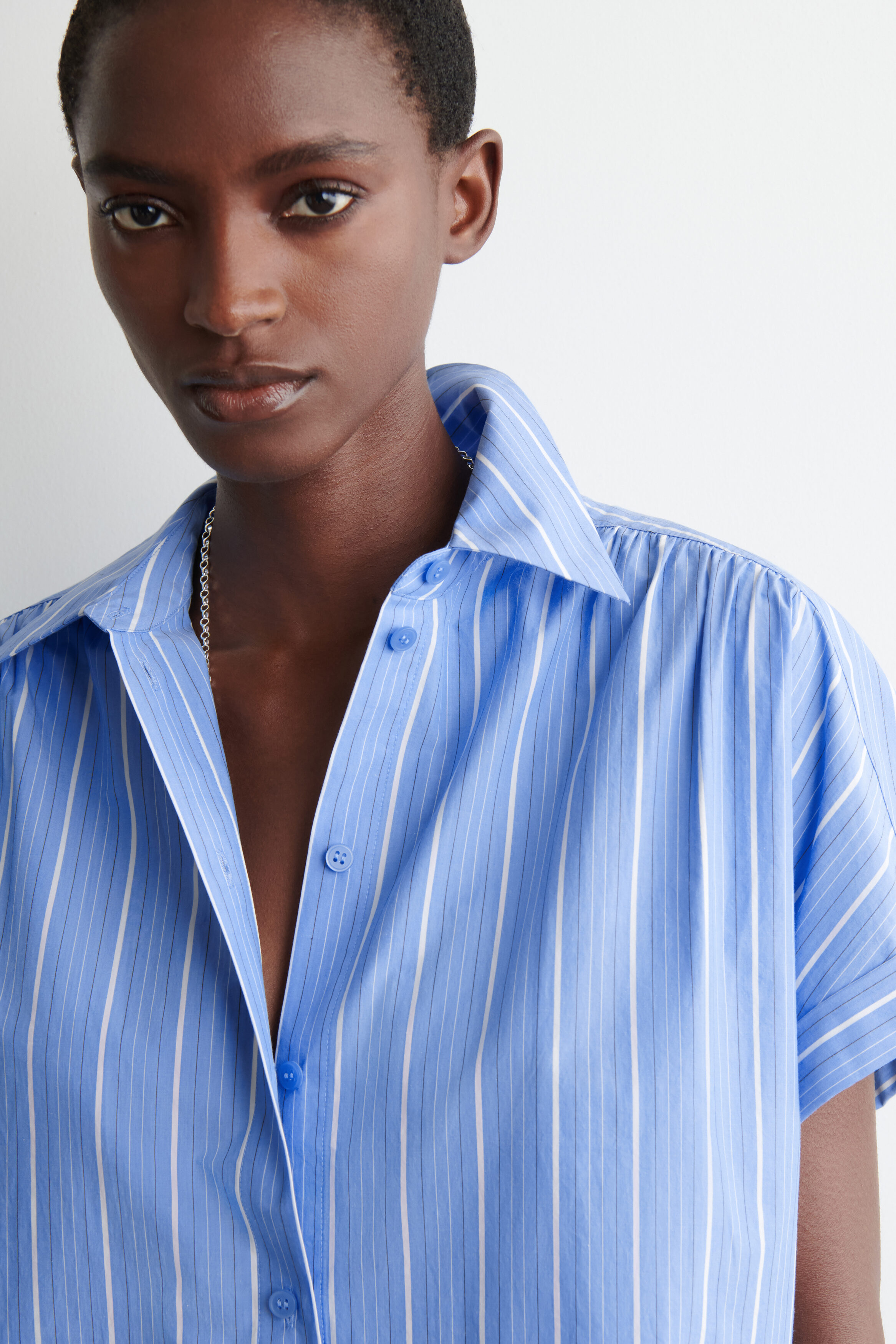 STRIPED SHORT-SLEEVED COTTON SHIRT - BLUE / STRIPED | COS US