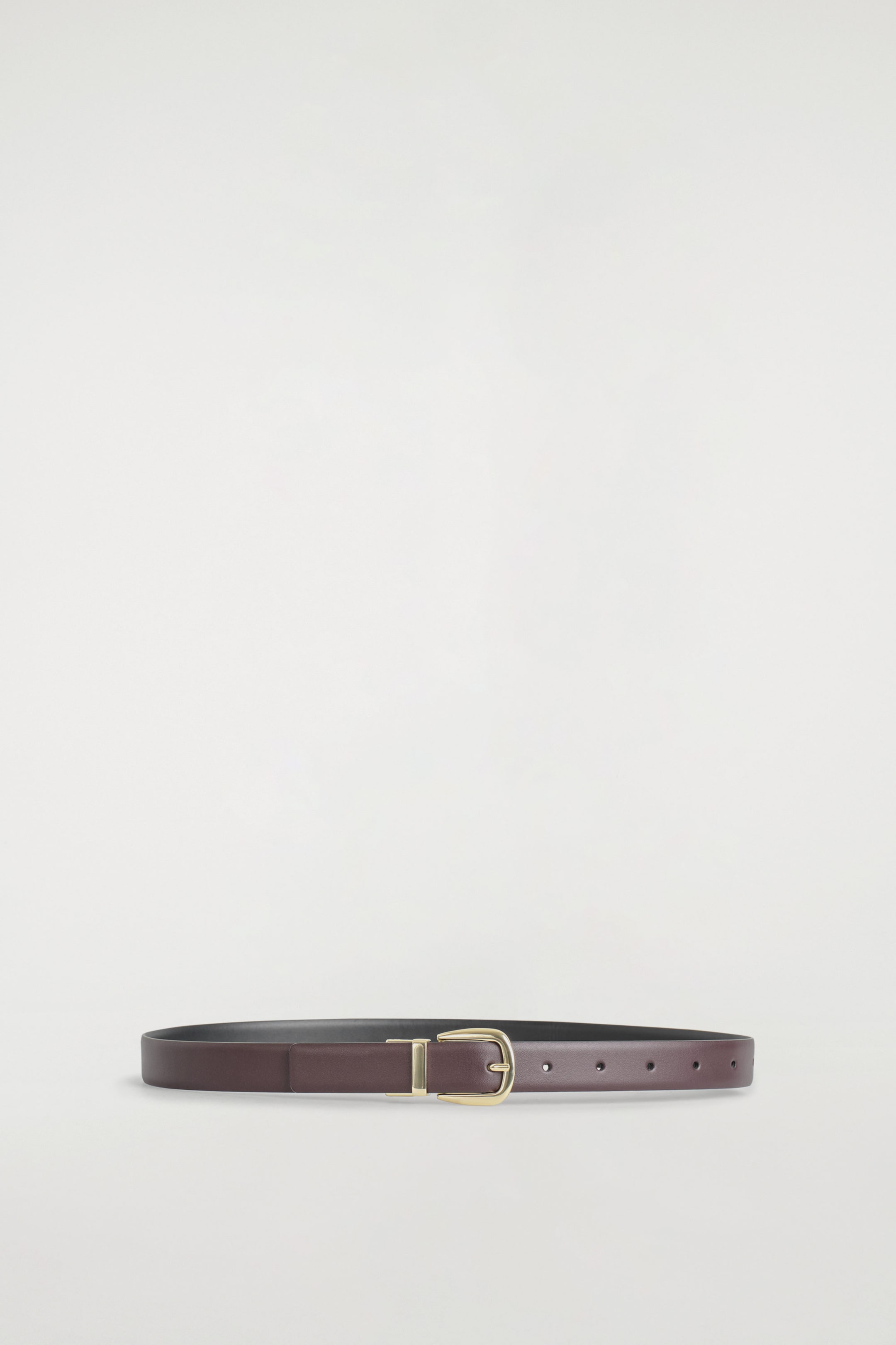 VÄNDBART LÄDERBÄLTE