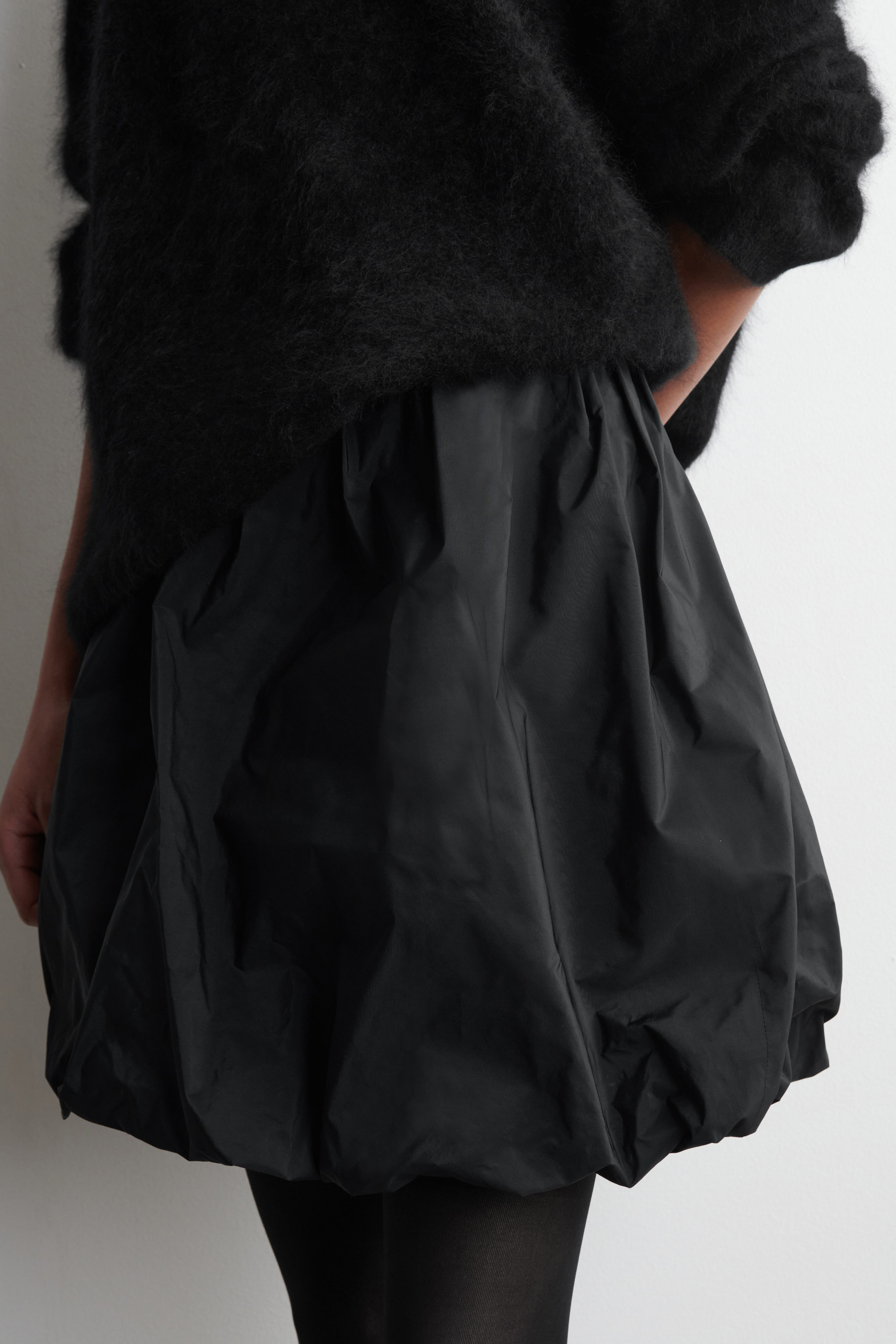 BUBBLE-HEM MINI SKIRT - BLACK | COS US