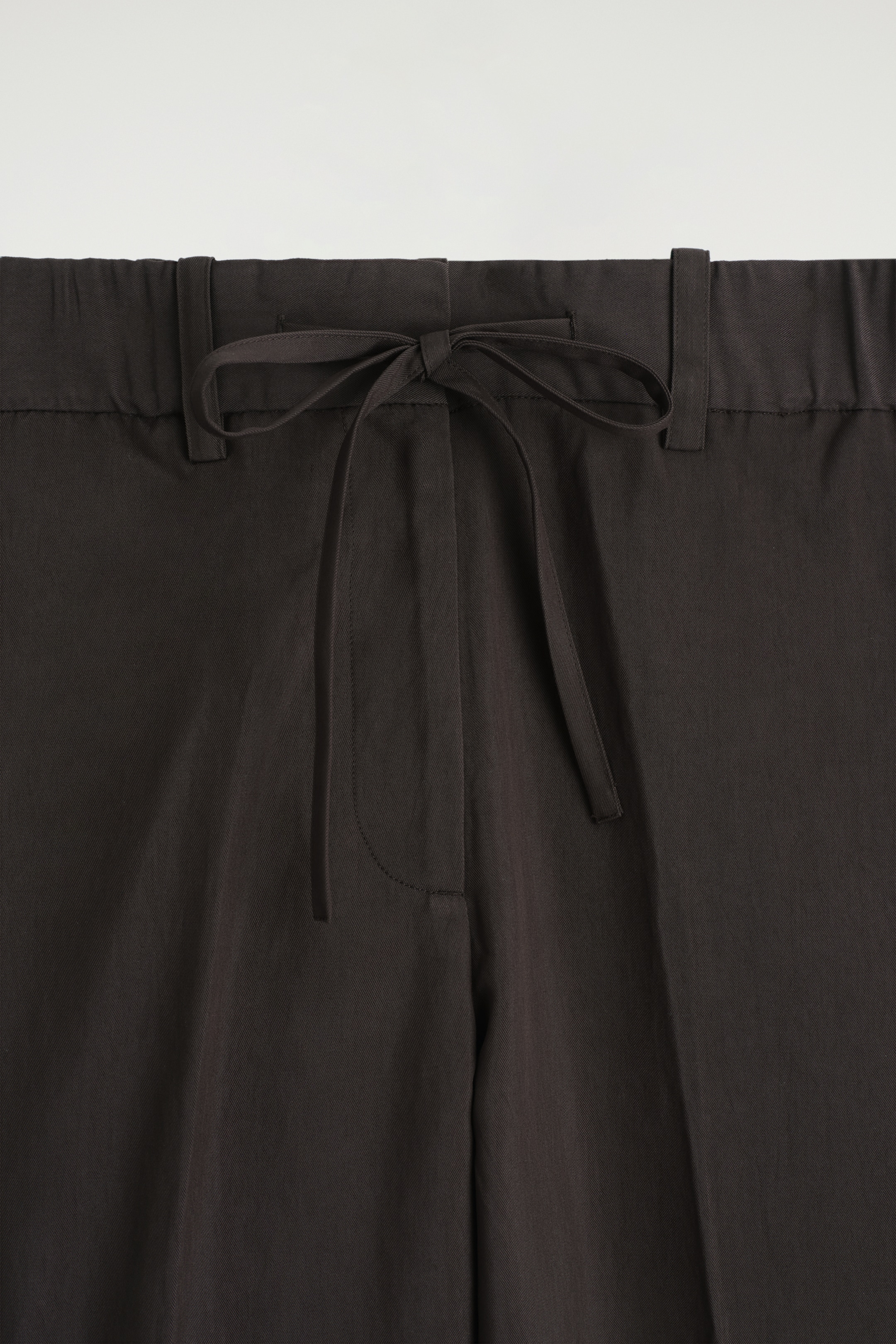 View larger image: FLUID DRAWSTRING TROUSERS - BROWN - Ladies | H&M GB 6