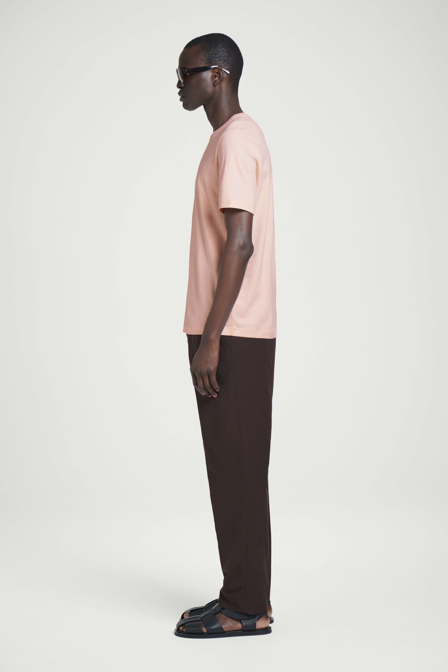 T-SHIRT EN COTON BROSSÉ - ABRICOT/BEIGE/BLANC/NOIR/BLEU MARINE/TAUPE/TAUPE FONCÉ/BORDEAUX - 7