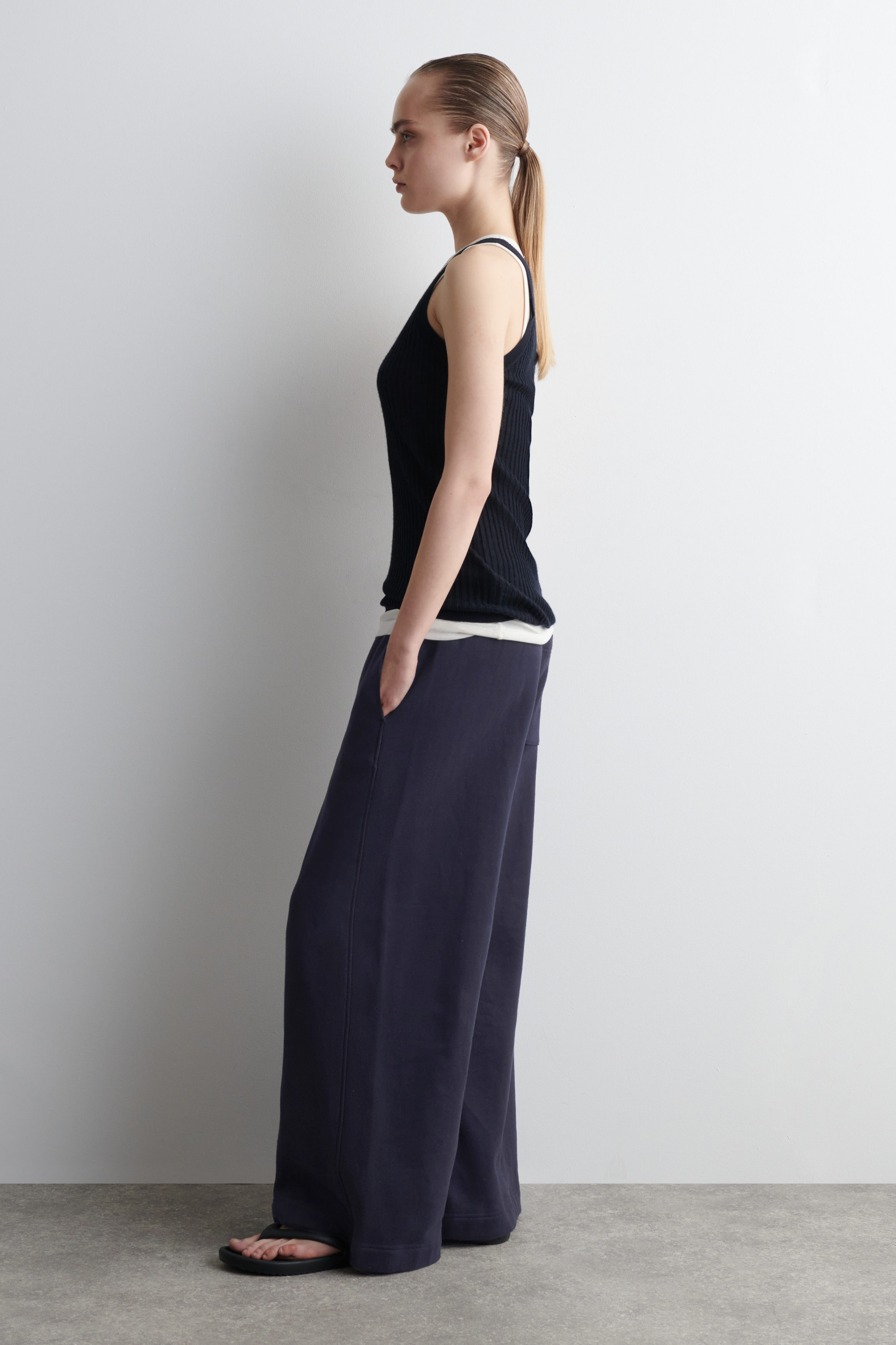 BRUSHED-COTTON WIDE-LEG JOGGERS - NAVY | COS