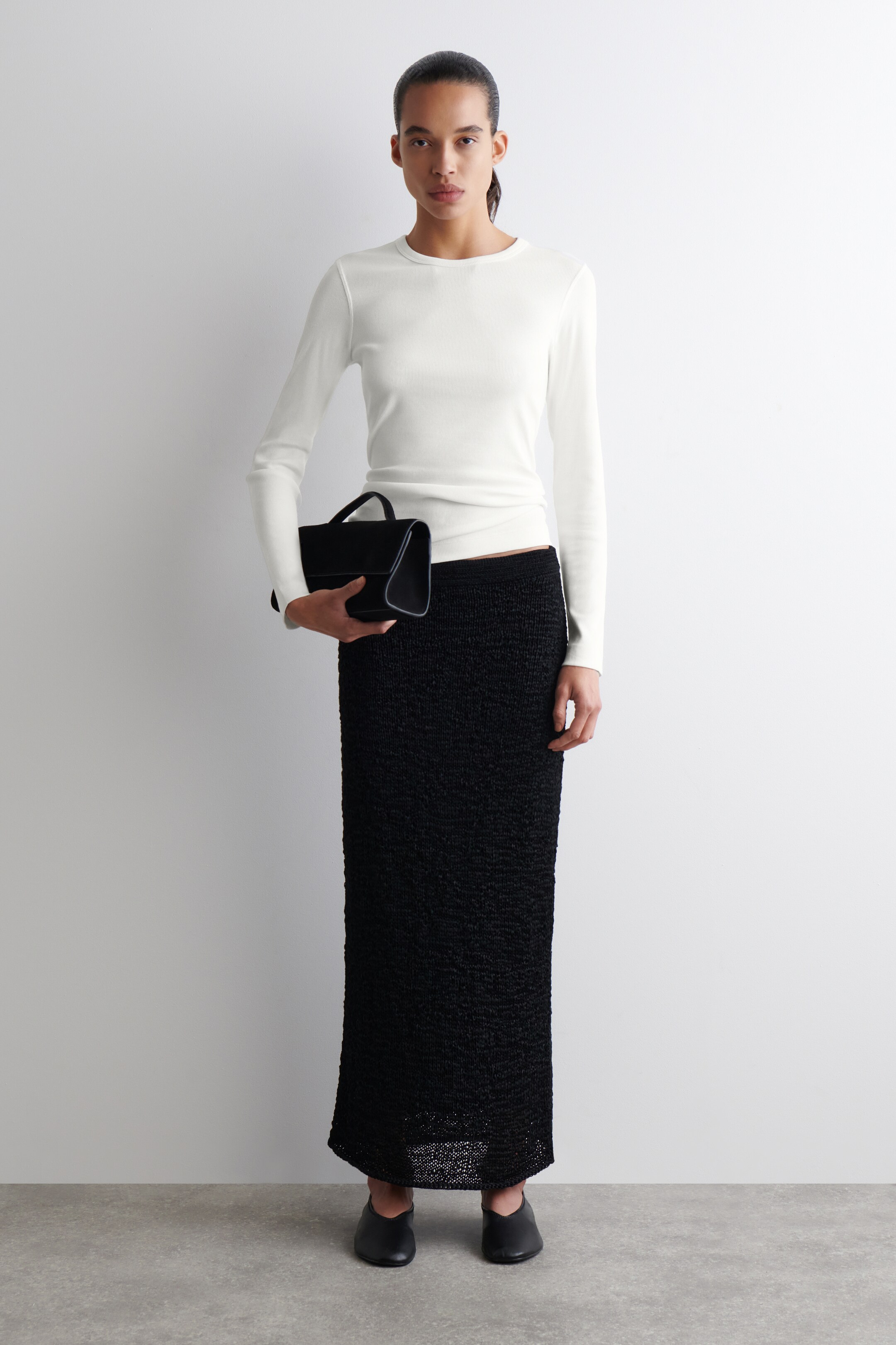 Ver imagem maior: RIBBED JERSEY LONG-SLEEVED TOP - BRANCO - SENHORA | H&M PT 2
