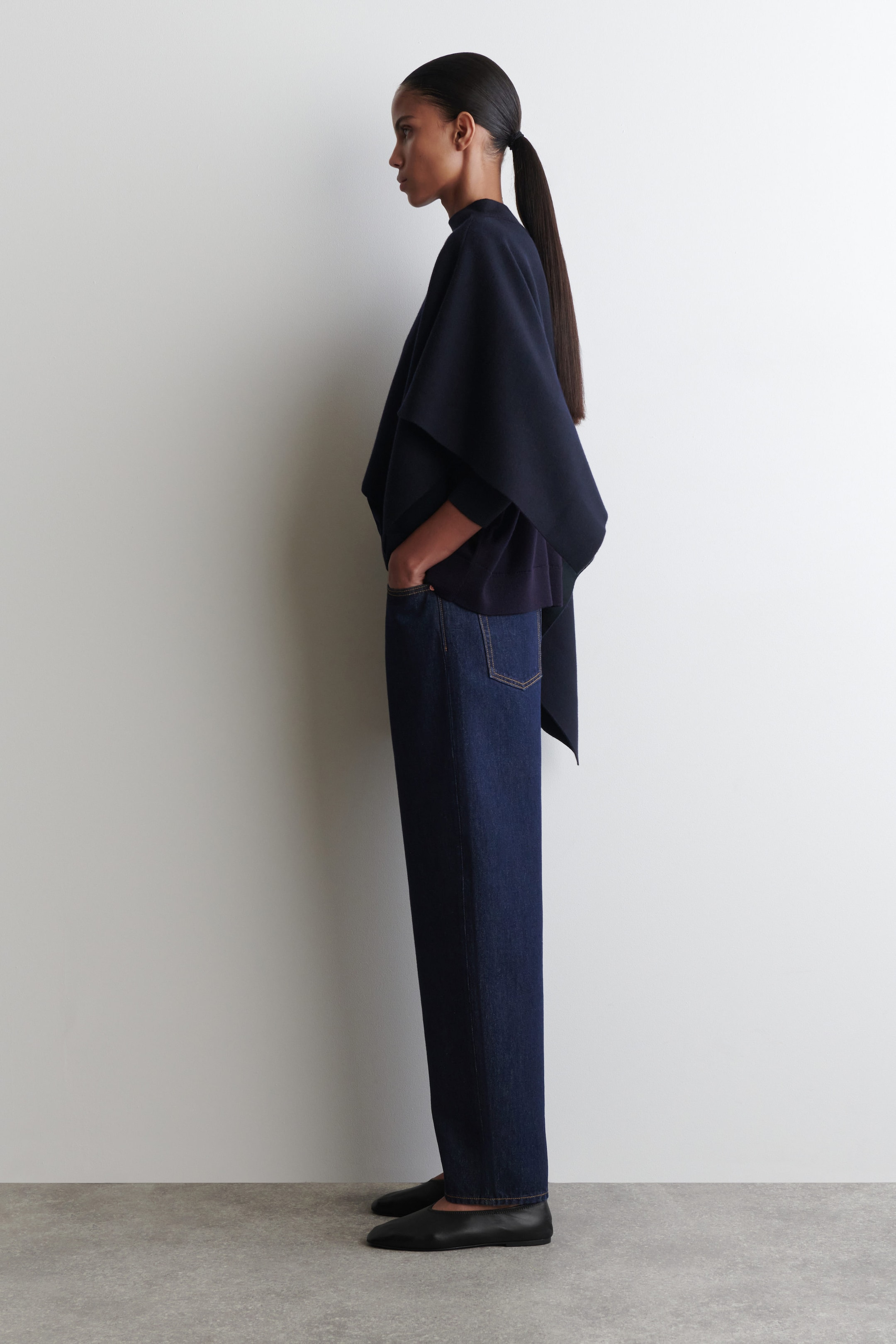 ASYMMETRIC DOUBLE-KNIT WOOL CAPE