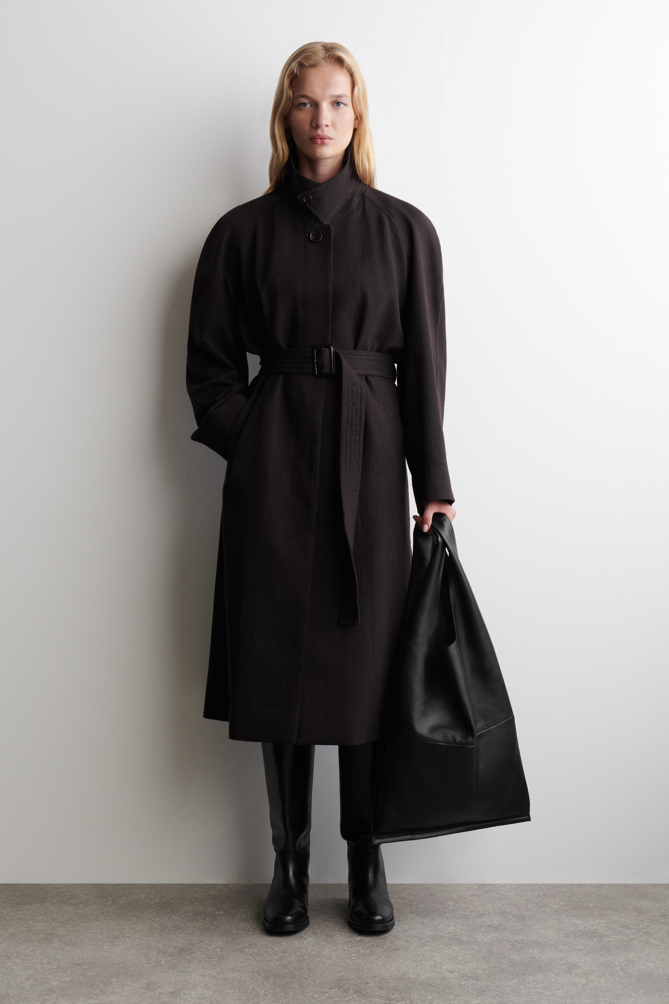 SLOUCHY TOTE BAG - LEATHER - BLACK | COS AU
