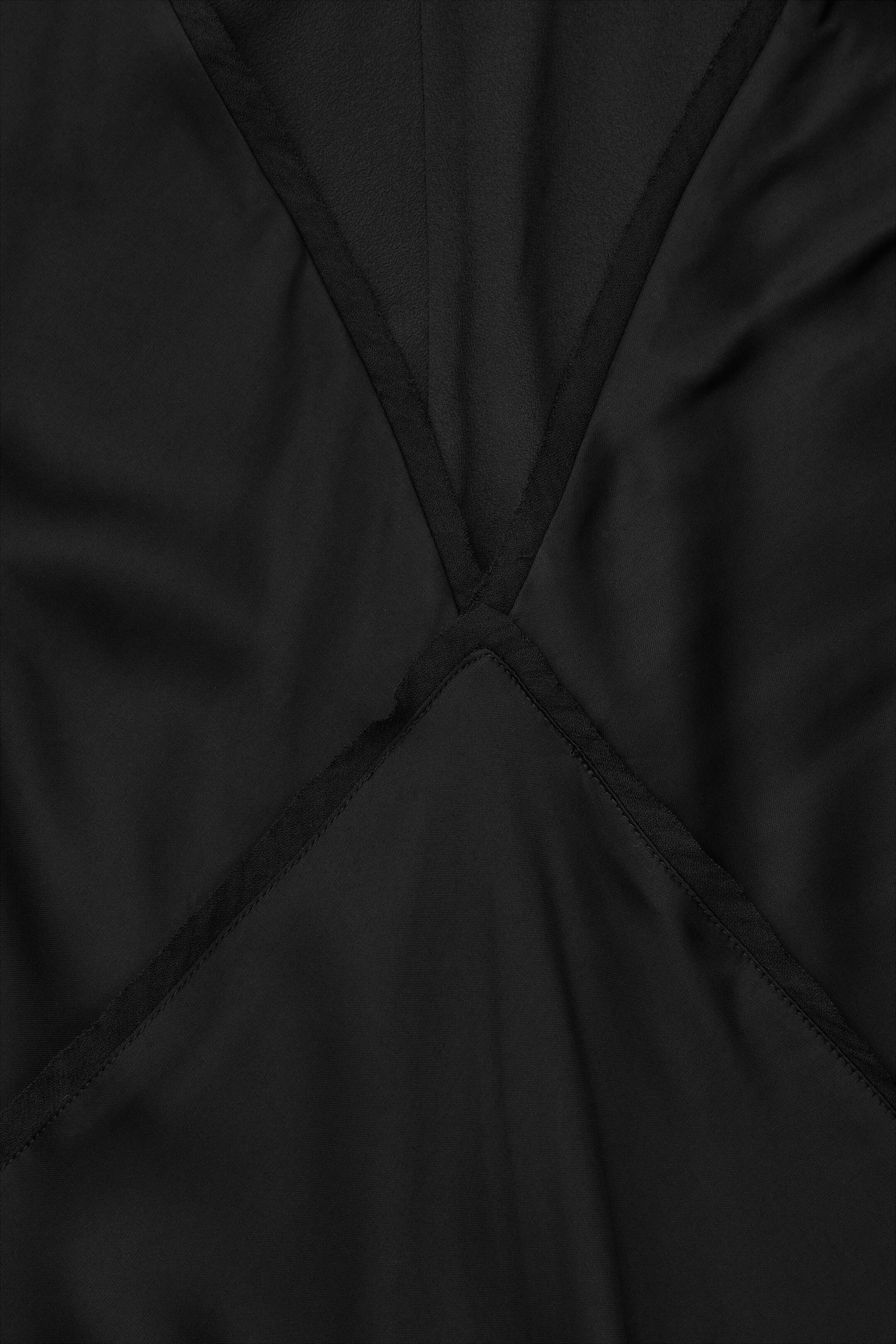 StillMedia/DescriptiveDetail