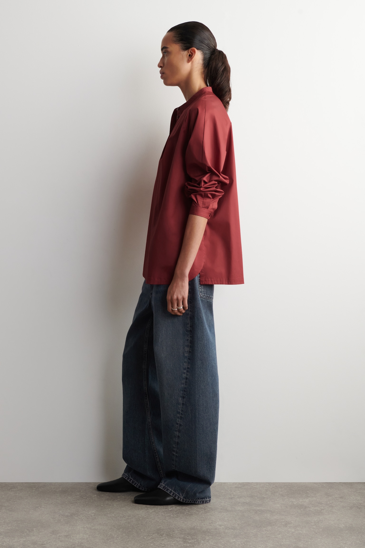 BAVLNENÁ KOŠEĽA S DEDKOVSKÝM GOLIEROM - ČERVENÁ/NAVY - 5