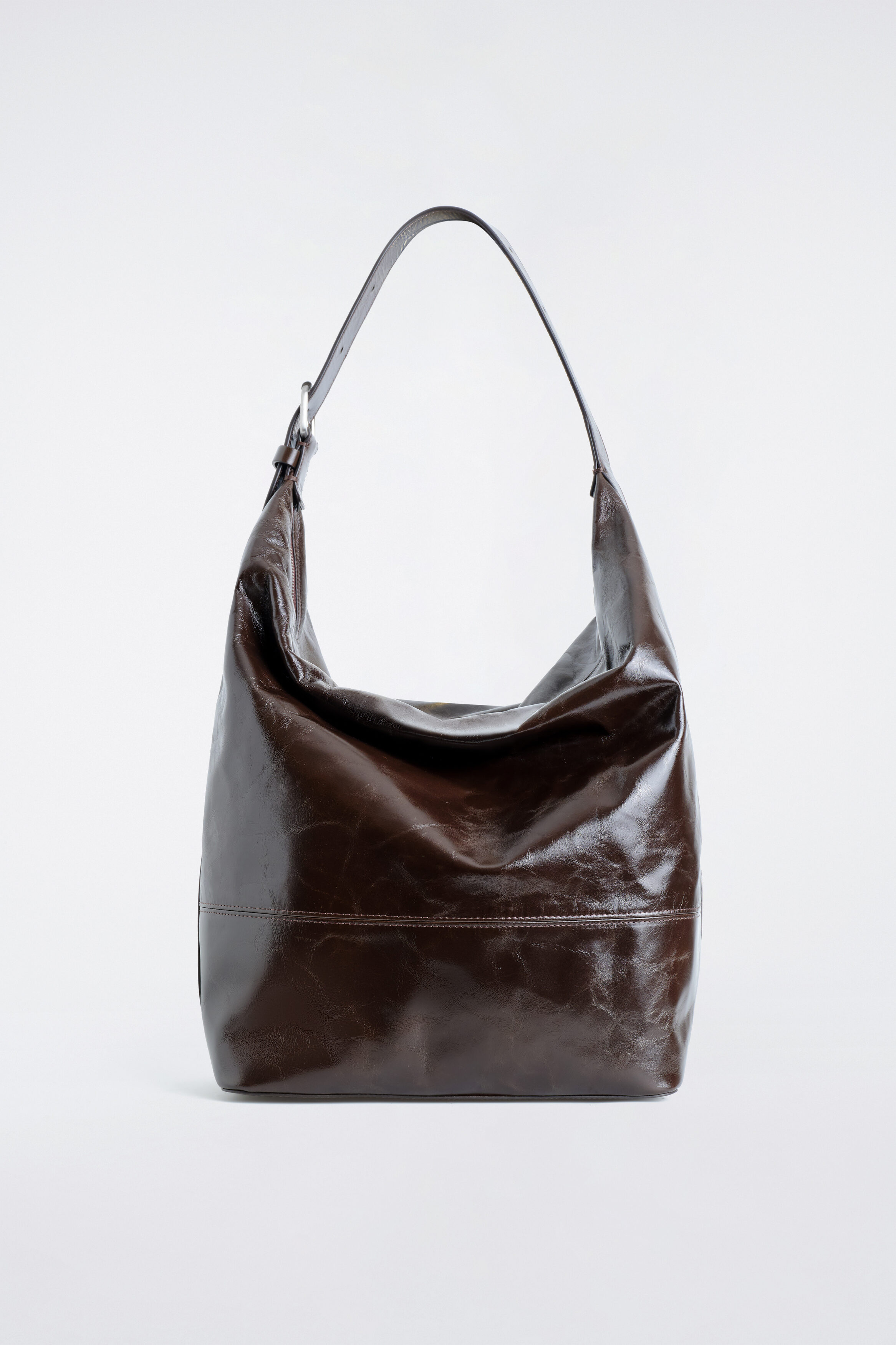 BUCKLED BUCKET BAG - LEATHER - BITTER CHOCOLATE | COS DK